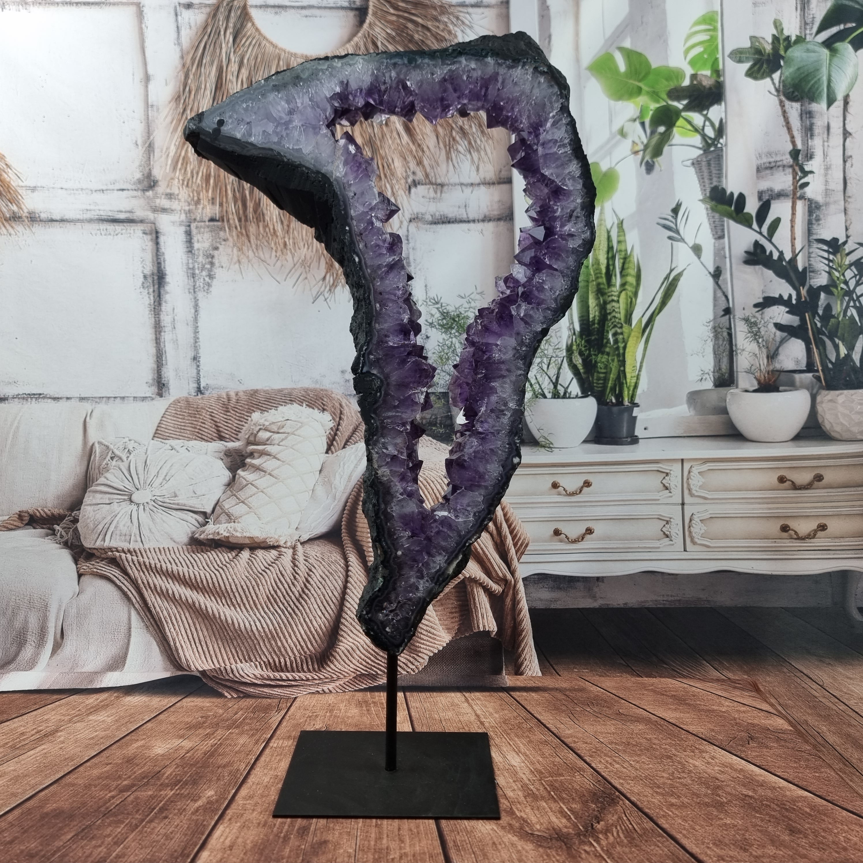 Argola de Ametista com Cristais Roxos | Base de ferro Preta | Peso 4,38 kgs, Altura 52 cm | Energia, Beleza e Sofisticação