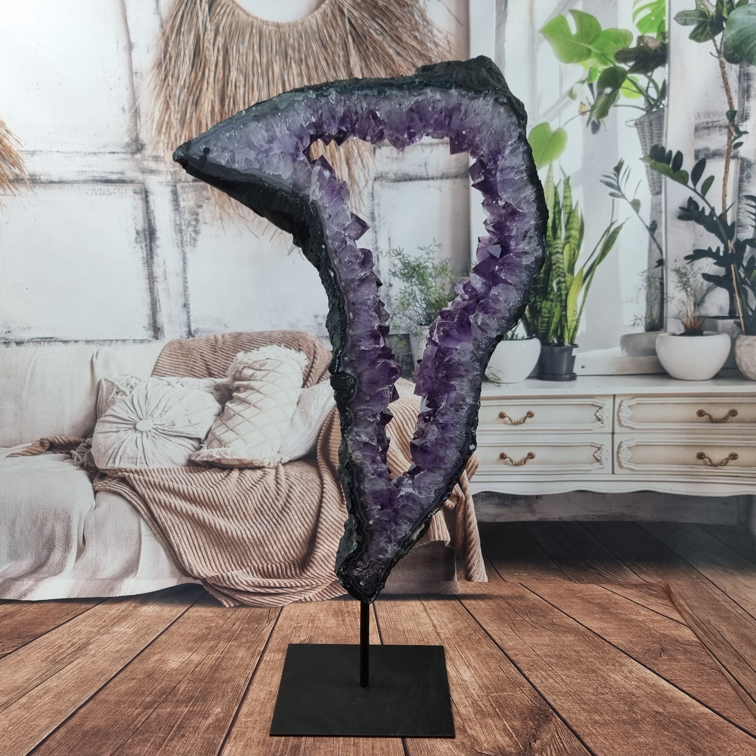 Argola de Ametista com Cristais Roxos | Base de ferro Preta | Peso 4,38 kgs, Altura 52 cm | Energia, Beleza e Sofisticação