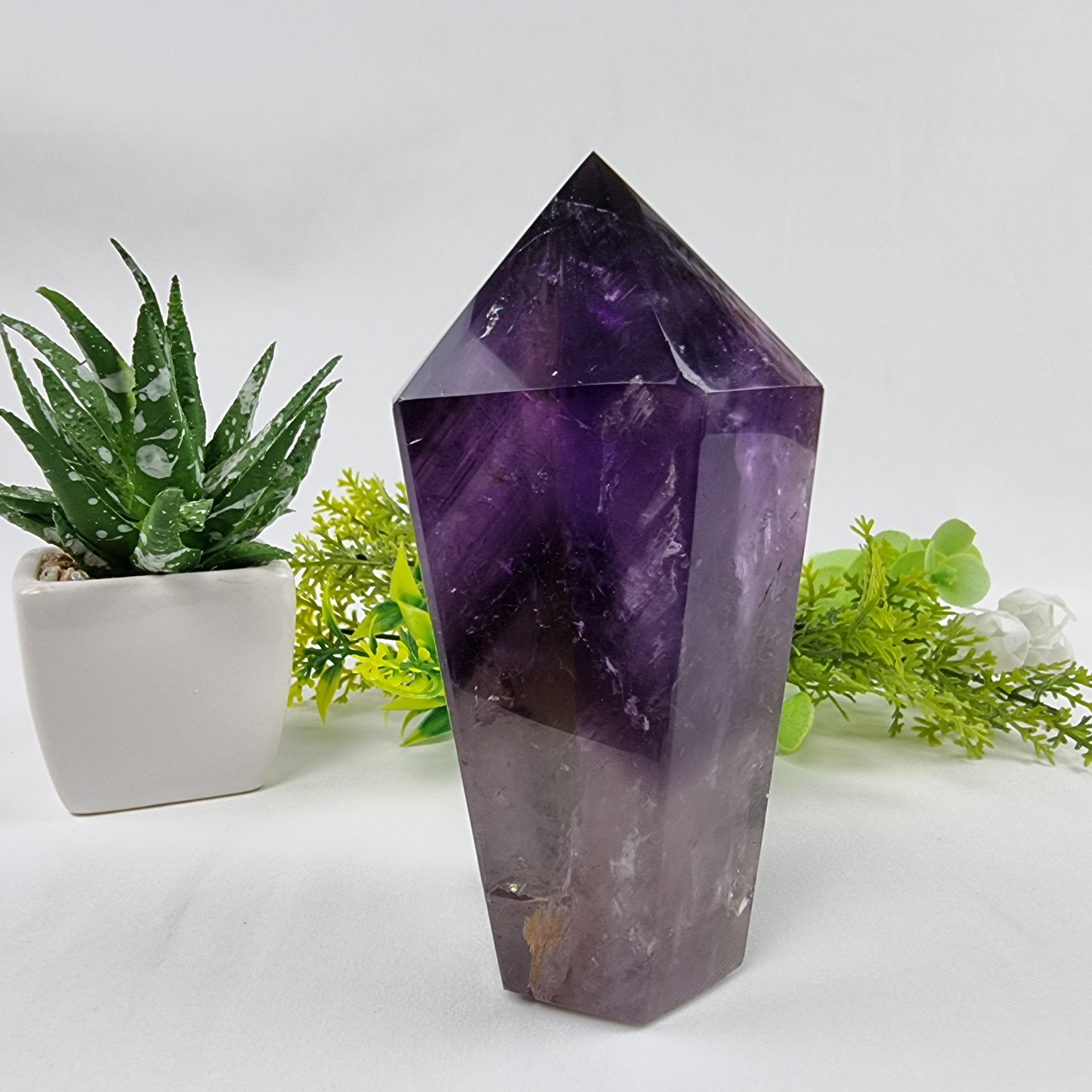 Ponta de Ametista com altura de 12 cm | 1 Peça, 0,220 kg | Energia, Beleza e Sofisticação