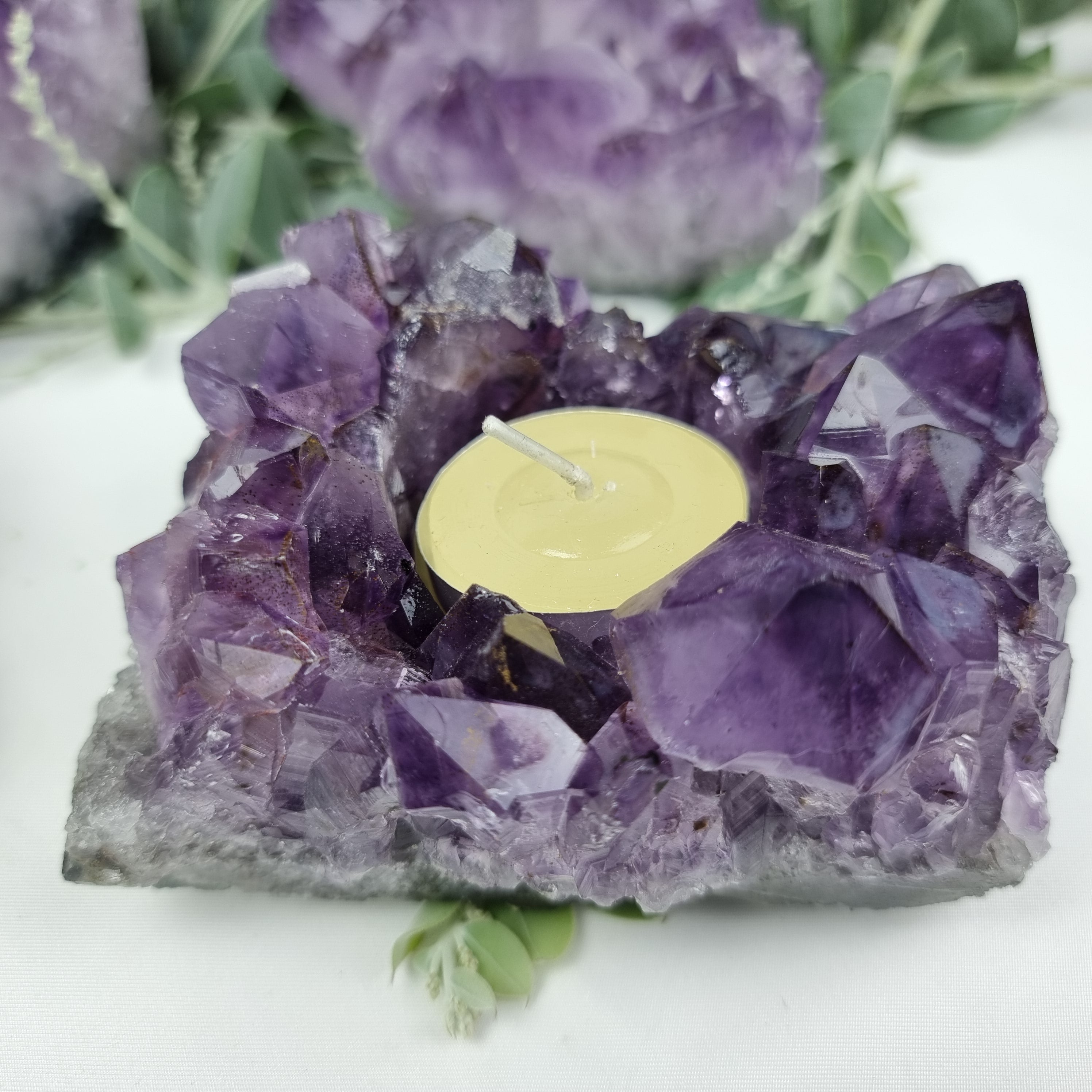 Porta Vela de Ametista Drusa com Cristais Especiais | Energia, Beleza e Sofisticação | Peça Artesanal BR Crystals