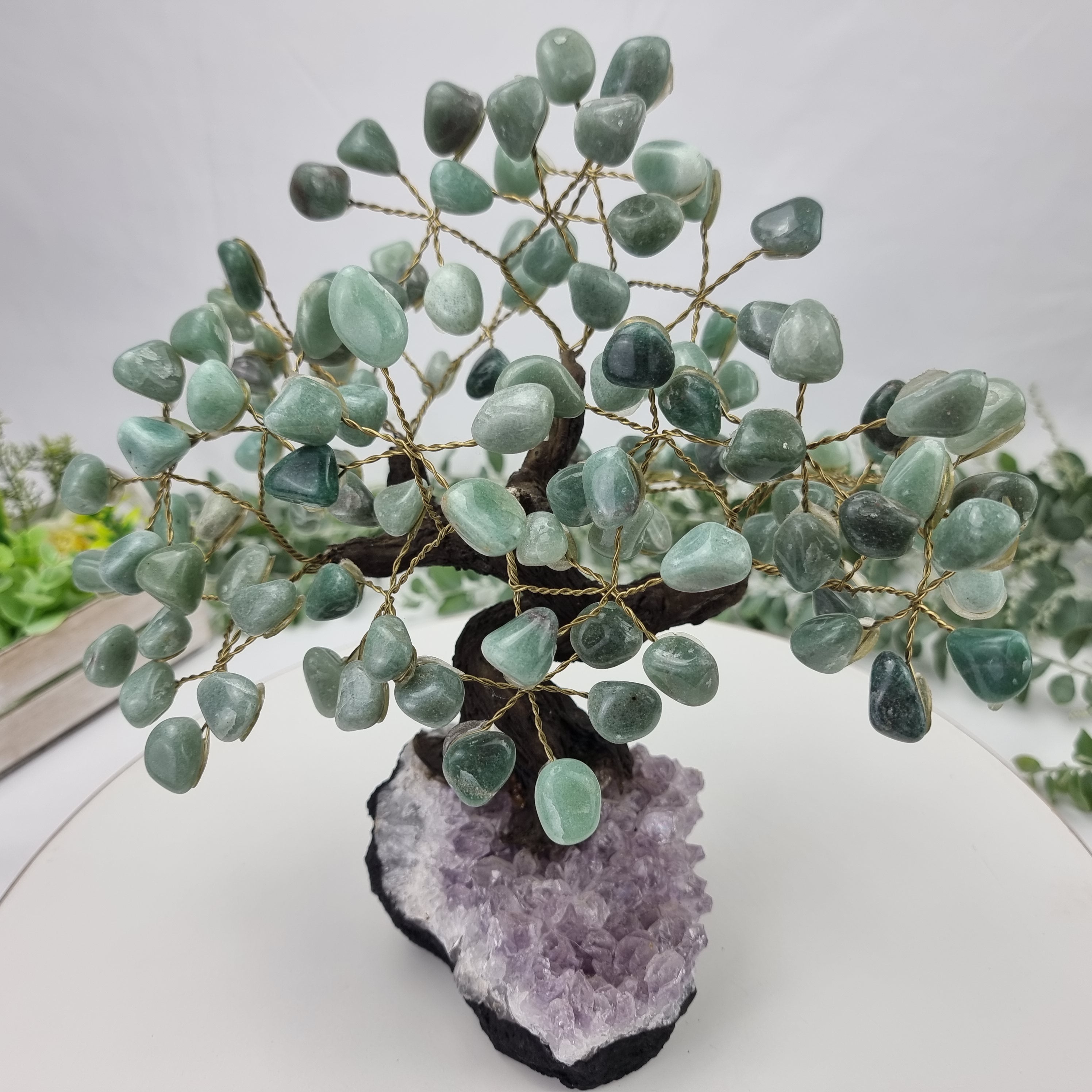 Árvore de QUARTZO VERDE Natural | 120 Pedras, 24 galhos | Base de Ametista com 20 cm altura - Peça Artesanal BR Crystals