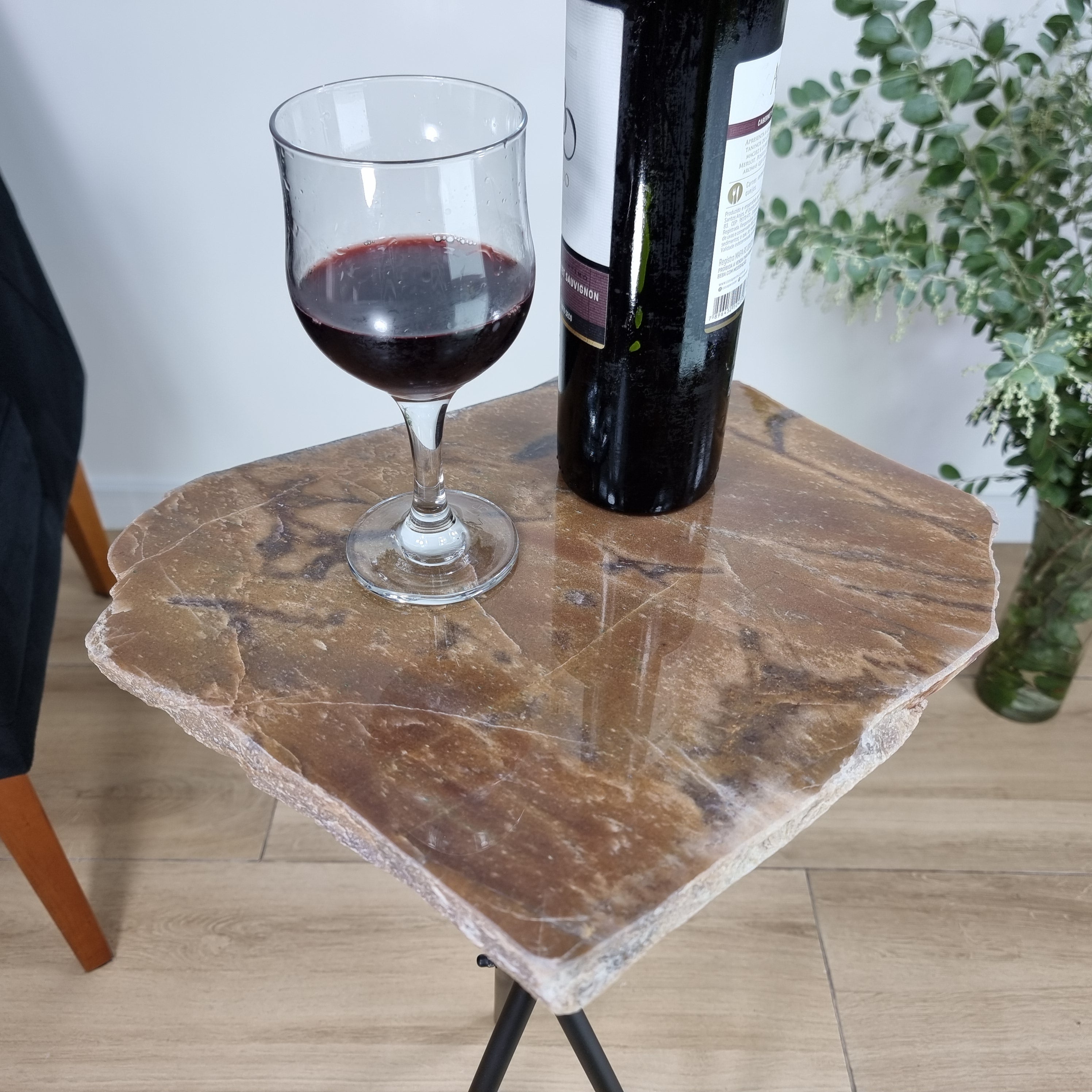 Mesa Lateral de JASPE MARROM Naturais | Base Tripé Preta | Altura de 60 cm - Peça Artesanal BR Crystals