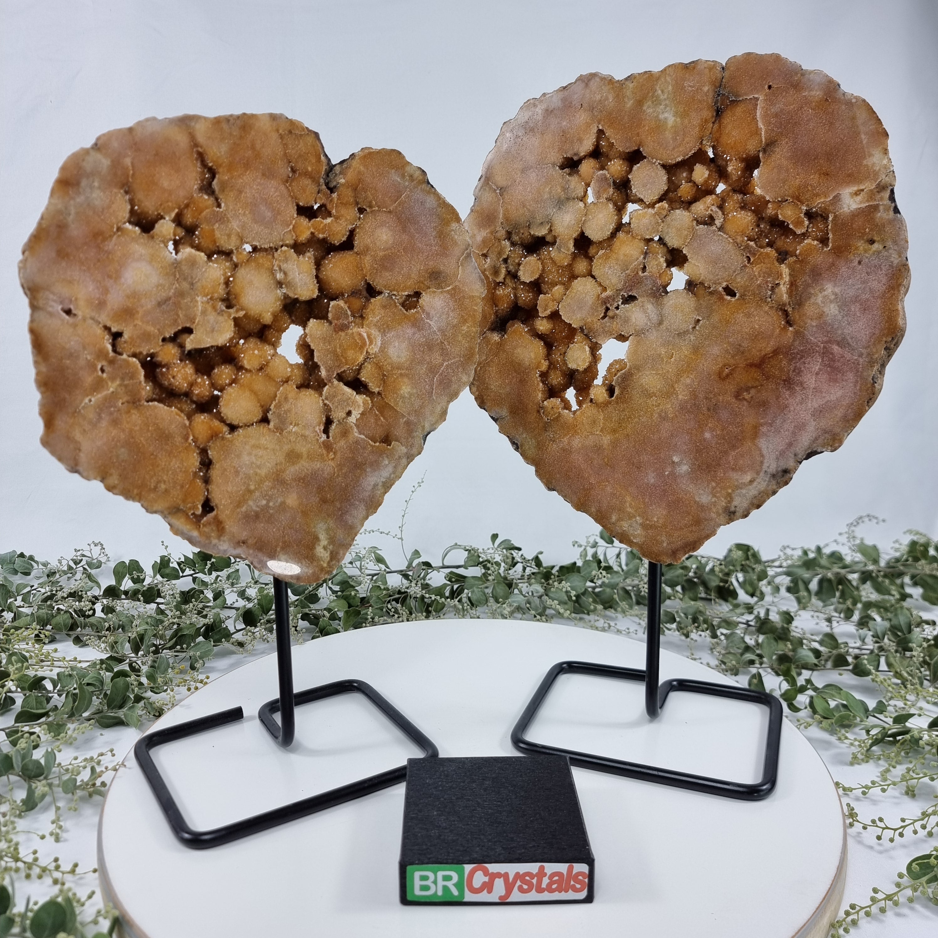 Drusa de Ametista Rosa Especial | Kit 2 Peças, Base de Ferro Preta | Peso 5,66 kgs, Altura 37 cm | Energia, Beleza e Sofisticação