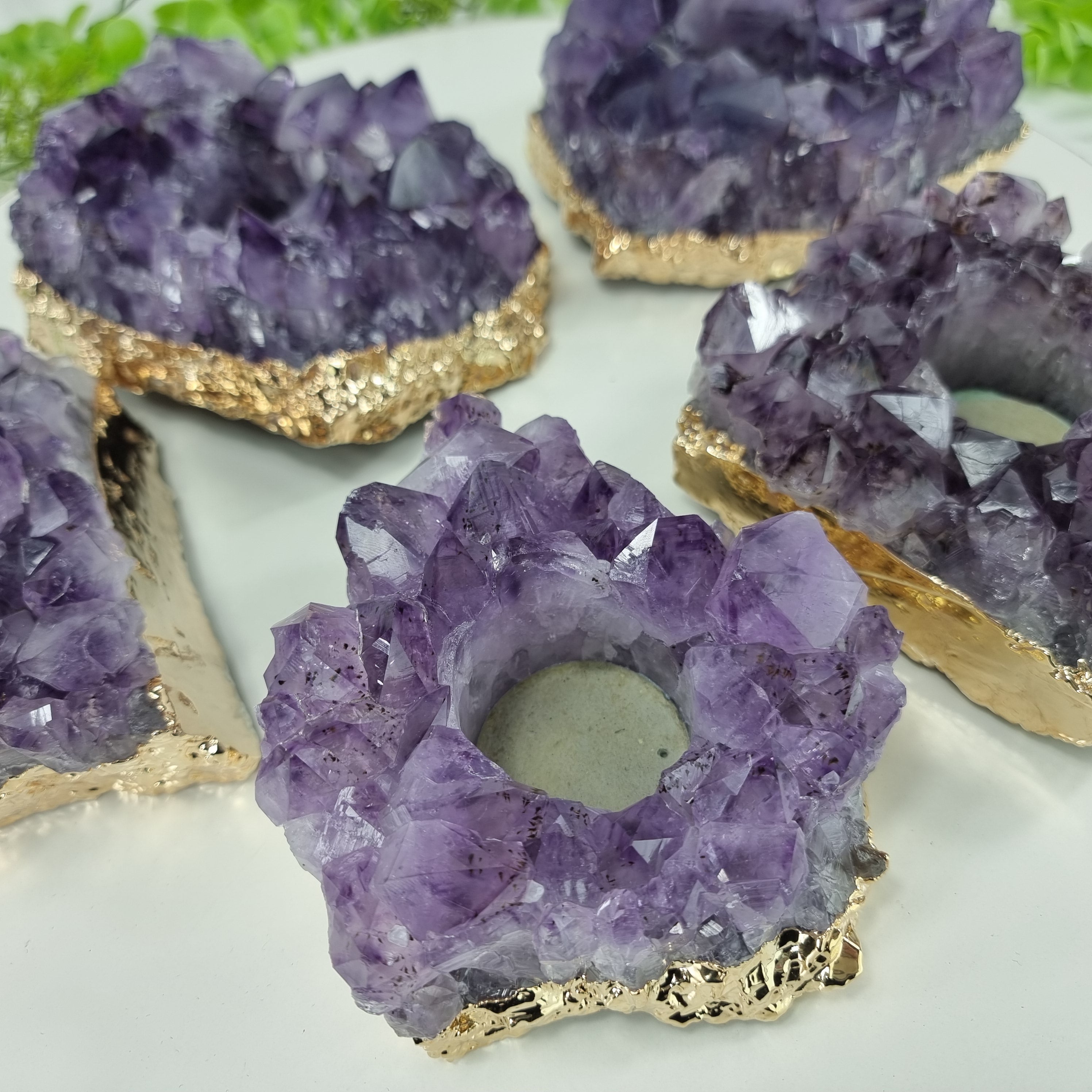 Porta Vela de Ametista Drusa com Cristais Especiais | Banho Dourado Bordas | Energia, Beleza e Sofisticação | Peça Artesanal BR Crystal