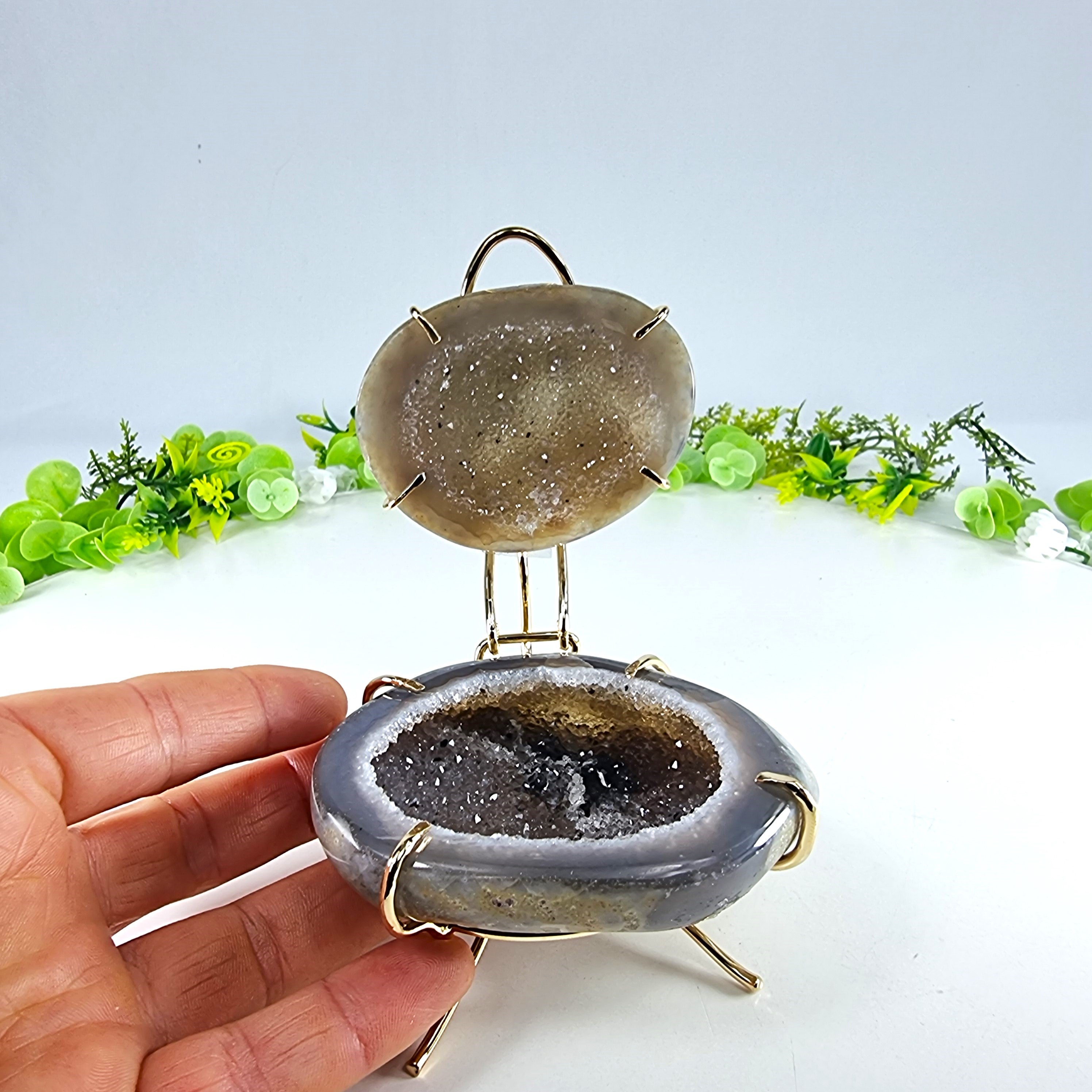 Porta Joias de Geodo de Àgatas | Base Dourada | Peso 310 g, Altura 6 cm | Peça única Especial