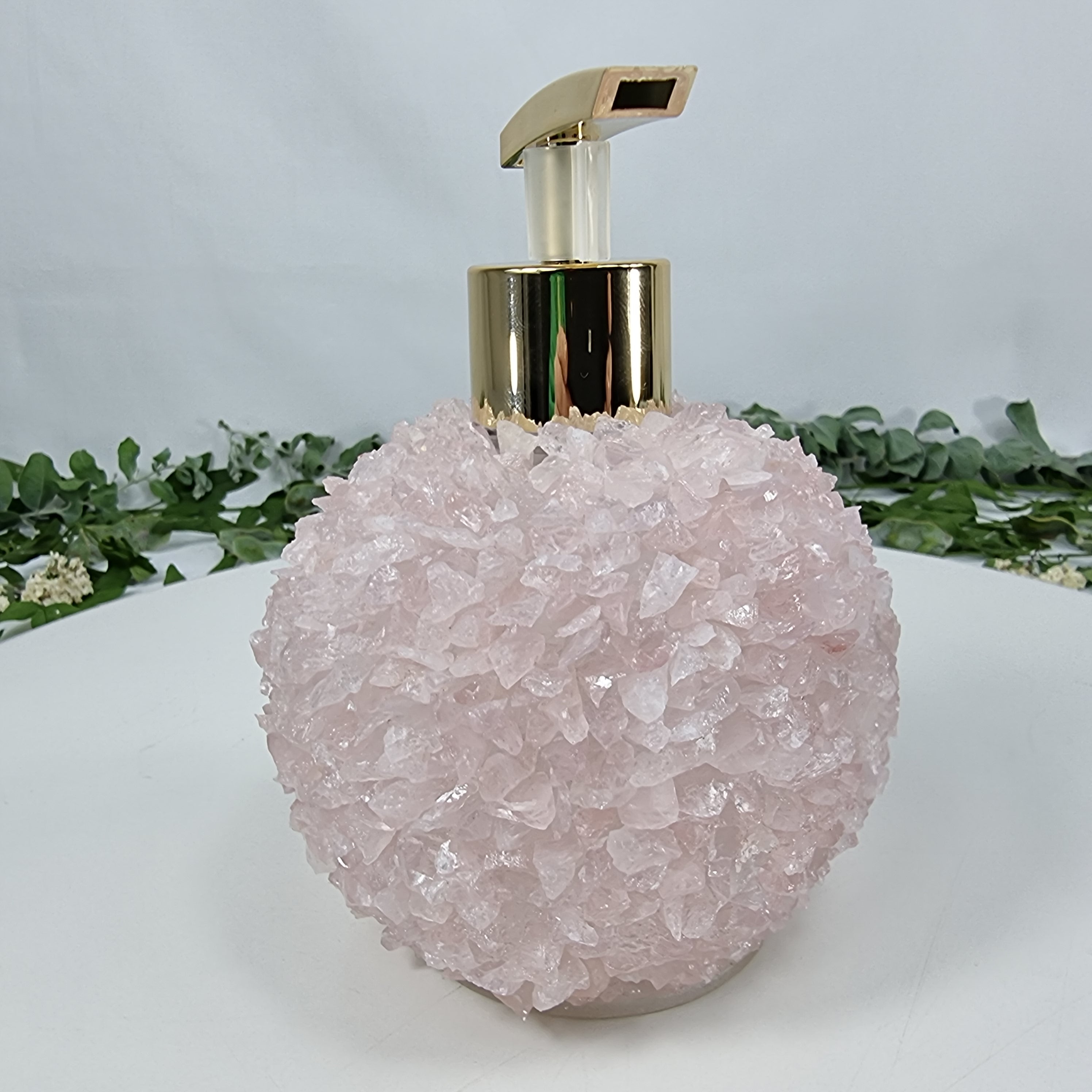 Saboneteira de Quartzo Rosa | Qualidade Extra altura 15 cm | Bocal Dourado e Prateado | Energia, Beleza e Sofisticação