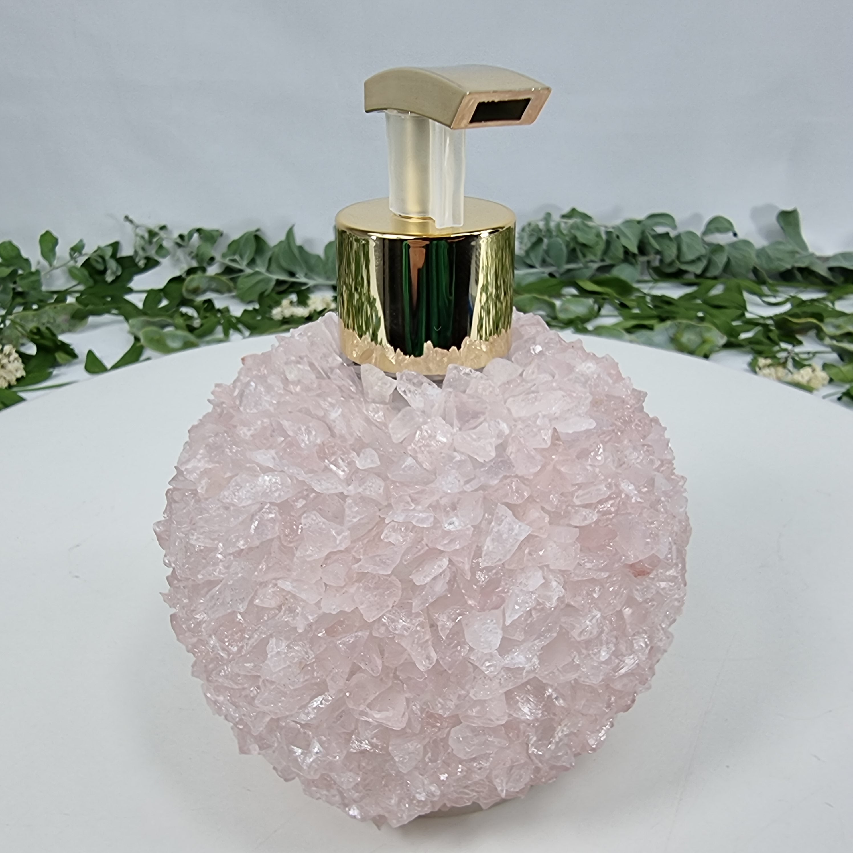 Saboneteira de Quartzo Rosa | Qualidade Extra altura 15 cm | Bocal Dourado e Prateado | Energia, Beleza e Sofisticação