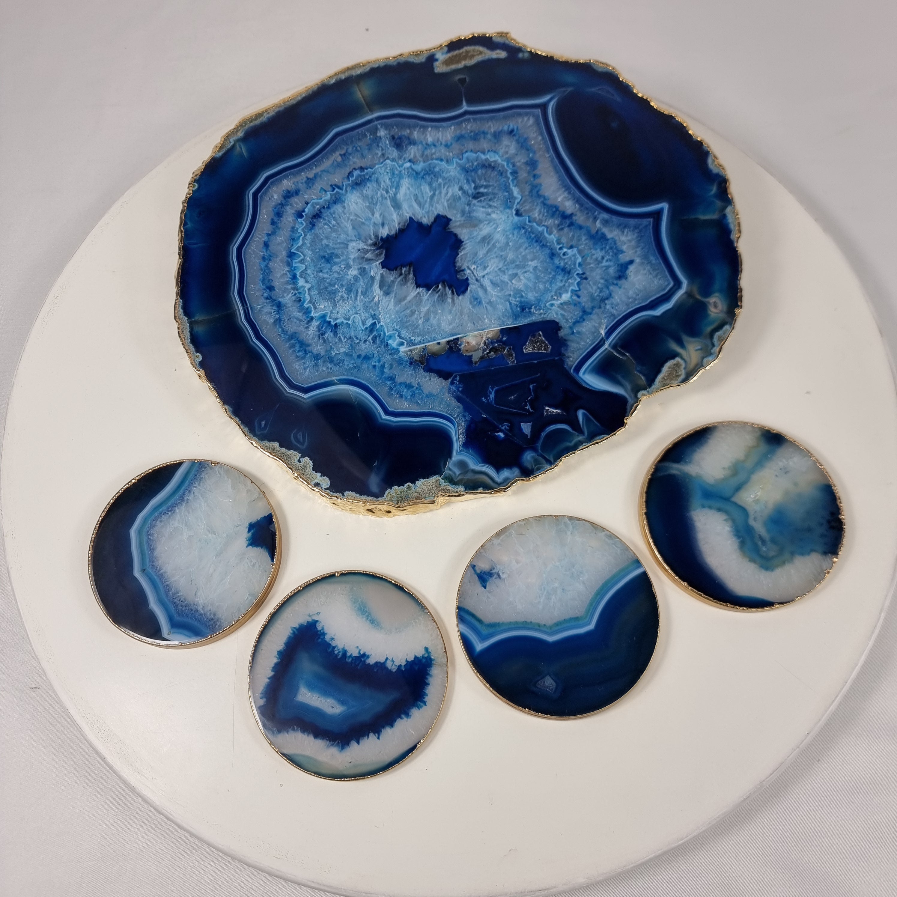 Bandeja com Porta Copos de Ágatas AZUIS Naturais | 5 Unidades | Tamanho 30 cm | Peça Artesanal BR Crystals