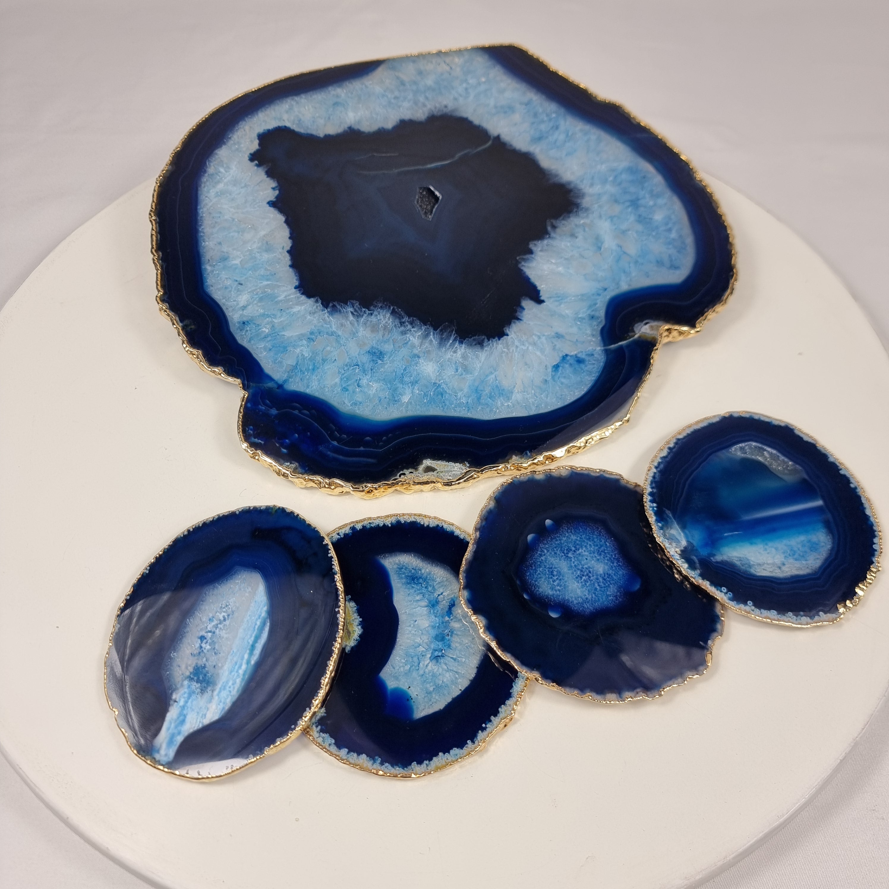 Bandeja com Porta Copos de Ágatas AZUIS Naturais | 5 Unidades | Tamanho 30 cm | Peça Artesanal BR Crystals