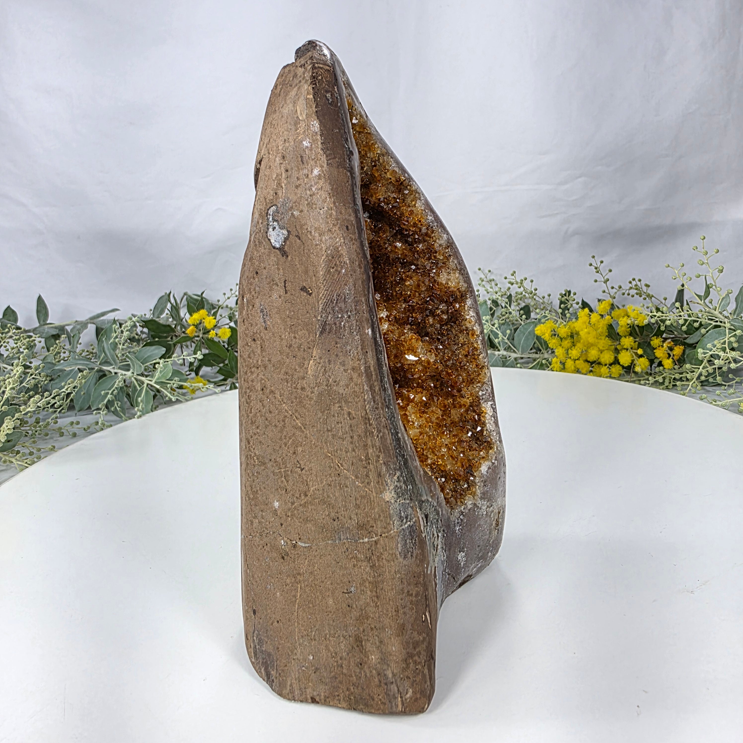 Capela de Citrino Especial | Peso 1,20 Kgs, Altura de 19 cm | Peça Artesanal BR Crystals