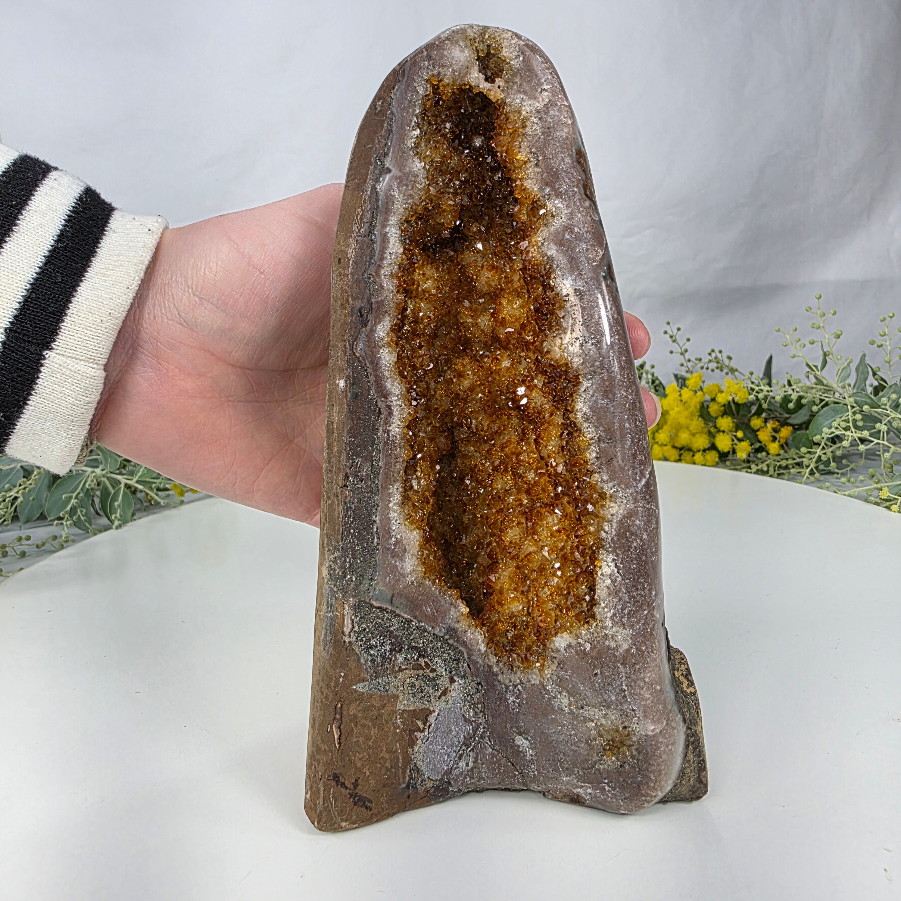 Capela de Citrino Especial | Peso 1,20 Kgs, Altura de 19 cm | Peça Artesanal BR Crystals