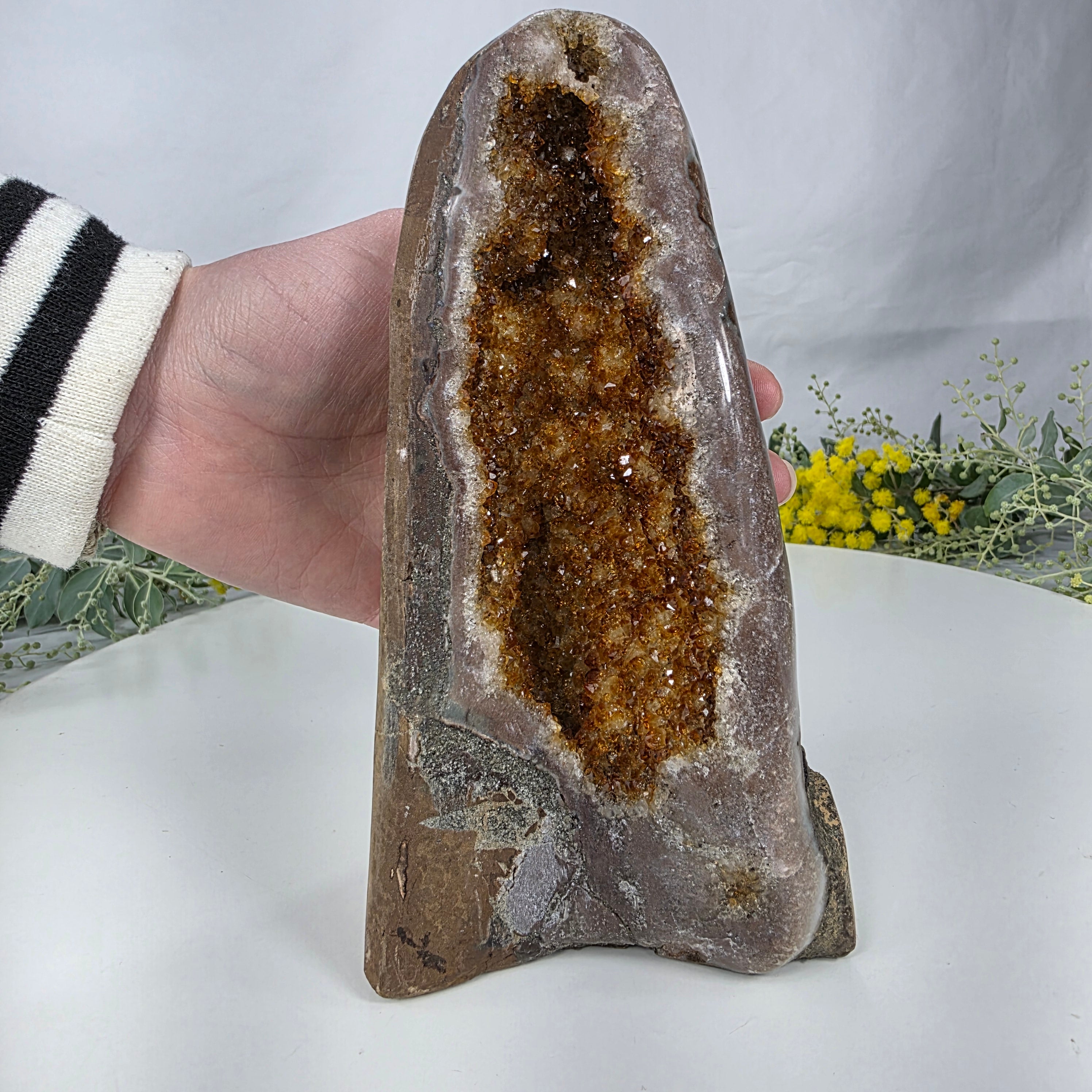 Capela de Citrino Especial | Peso 1,20 Kgs, Altura de 19 cm | Peça Artesanal BR Crystals