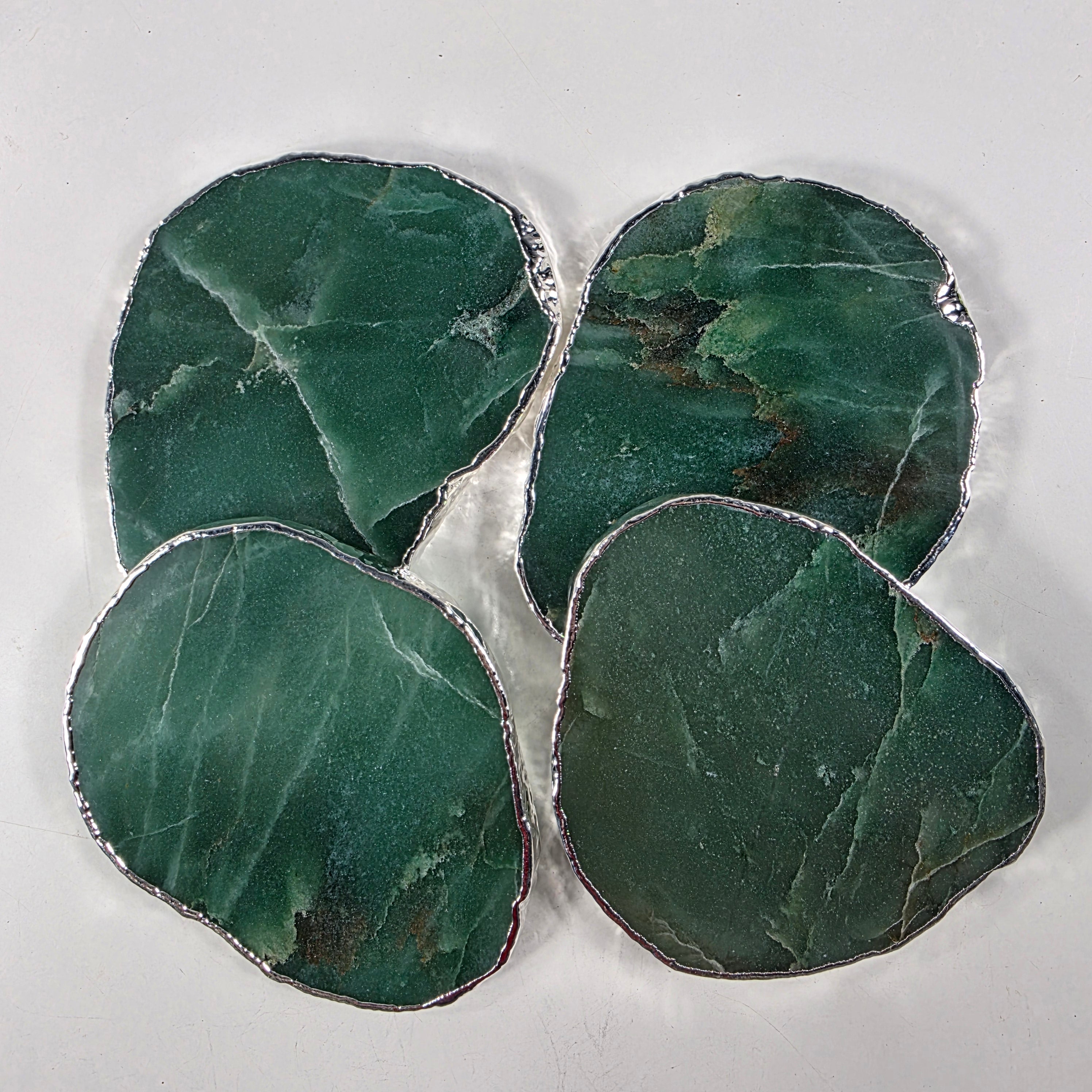 Porta Copos de Quartzo Verde BANHO Prata | 4 unidades | Altura de 8 a 10 cm | Peça Artesanal BR Crystals