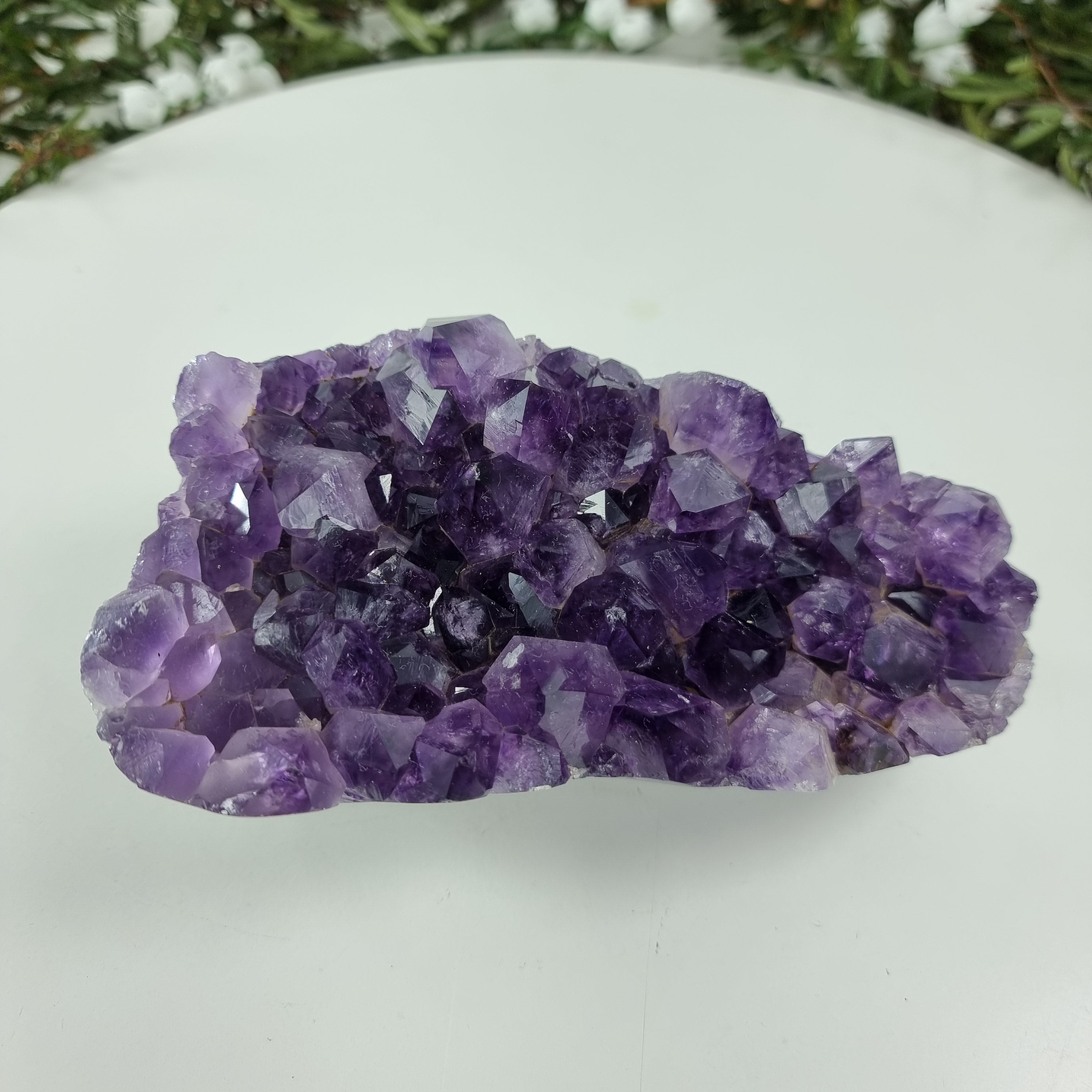 Ametista Drusa com Cristais Violeta peso com 1,136 Kgs, Energia, Beleza e Sofisticação