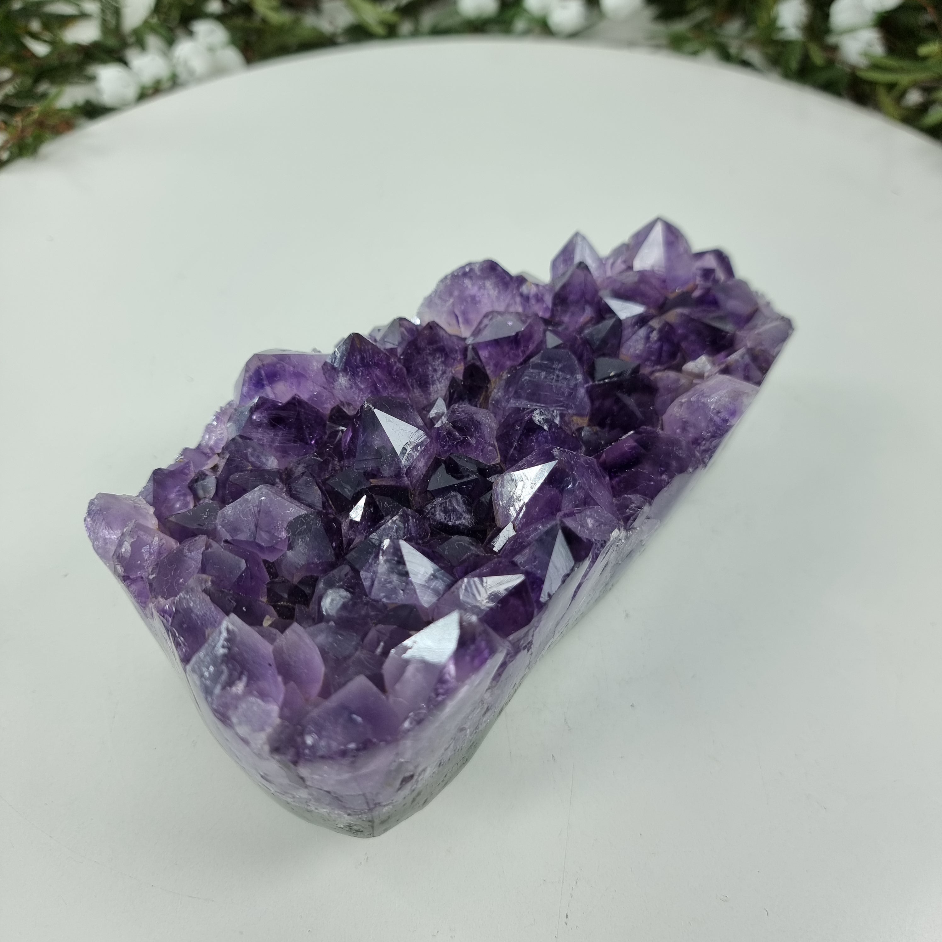 Ametista Drusa com Cristais Violeta peso com 1,136 Kgs, Energia, Beleza e Sofisticação