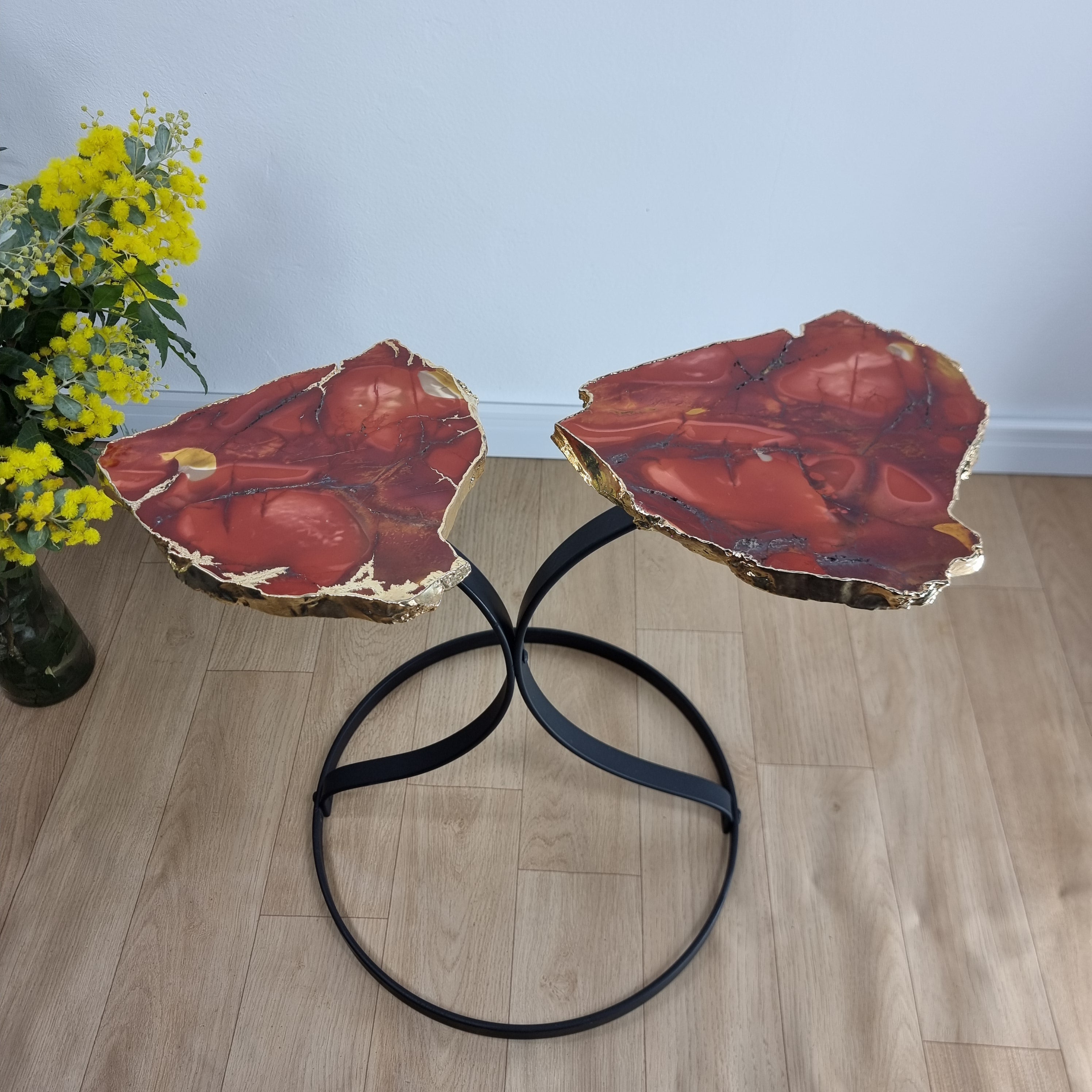 Mesa Lateral (PAR) de MOKAITA | Base de Ferro Preta | Altura de 50 cm - Peça Artesanal BR Crystals