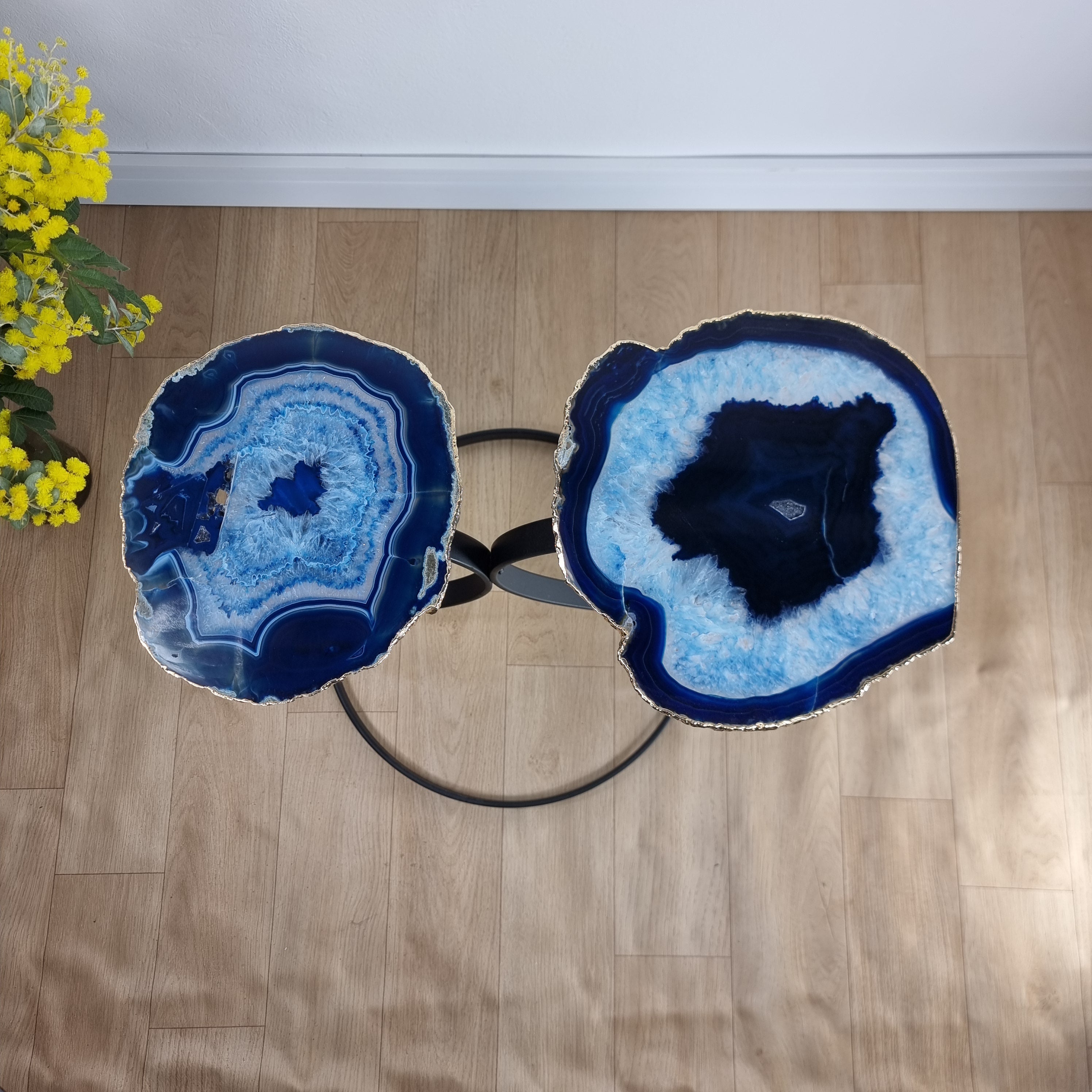 Mesa Lateral (PAR) de ÁGATAS com Banho | Base de Ferro Preta | Altura de 50 cm - Peça Artesanal BR Crystals