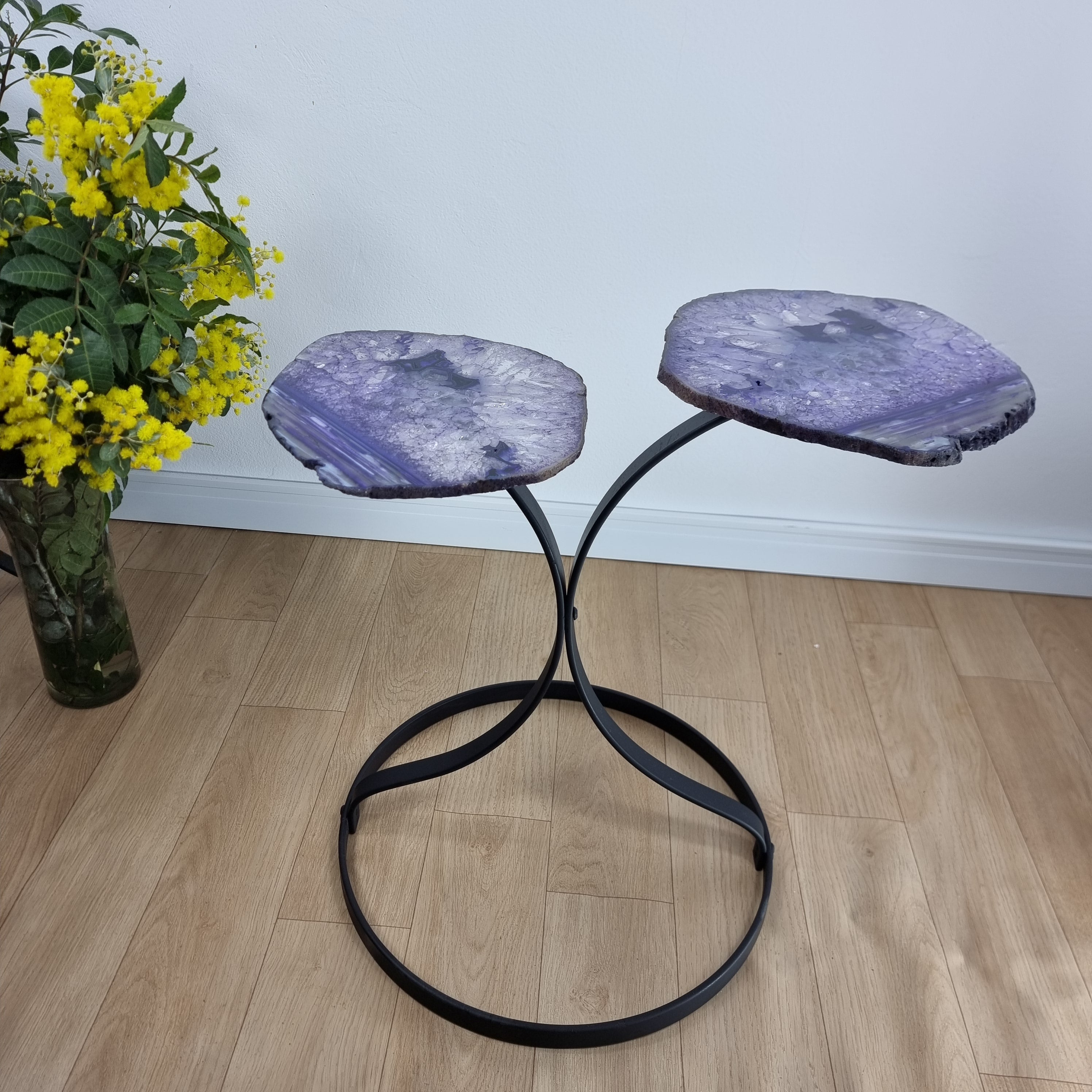 Mesa Lateral (PAR) de ÁGATAS Lílás com Banho | Base de Ferro Preta | Altura de 50 cm - Peça Artesanal BR Crystals