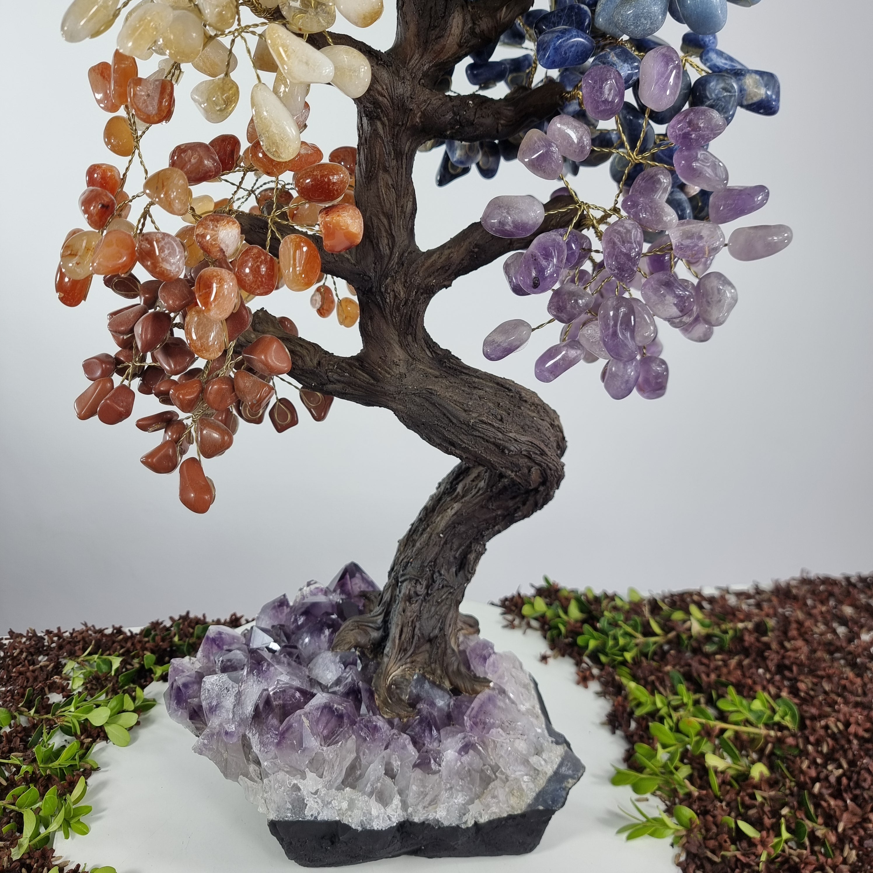 Árvore de 7 CHACRAS Arco Iris Natural | 720 Pedras, 120 galhos | Base de Ametista Super Especial com 60 cm de altura - Peça Artesanal BR Crystals