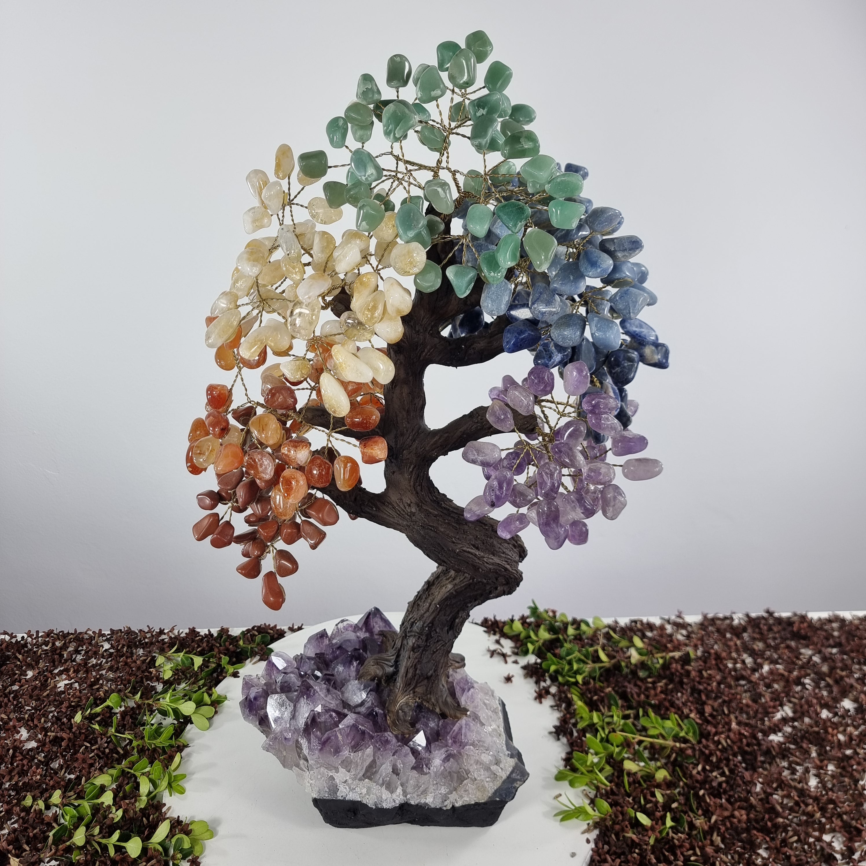 Árvore de 7 CHACRAS Arco Iris Natural | 720 Pedras, 120 galhos | Base de Ametista Super Especial com 60 cm de altura - Peça Artesanal BR Crystals