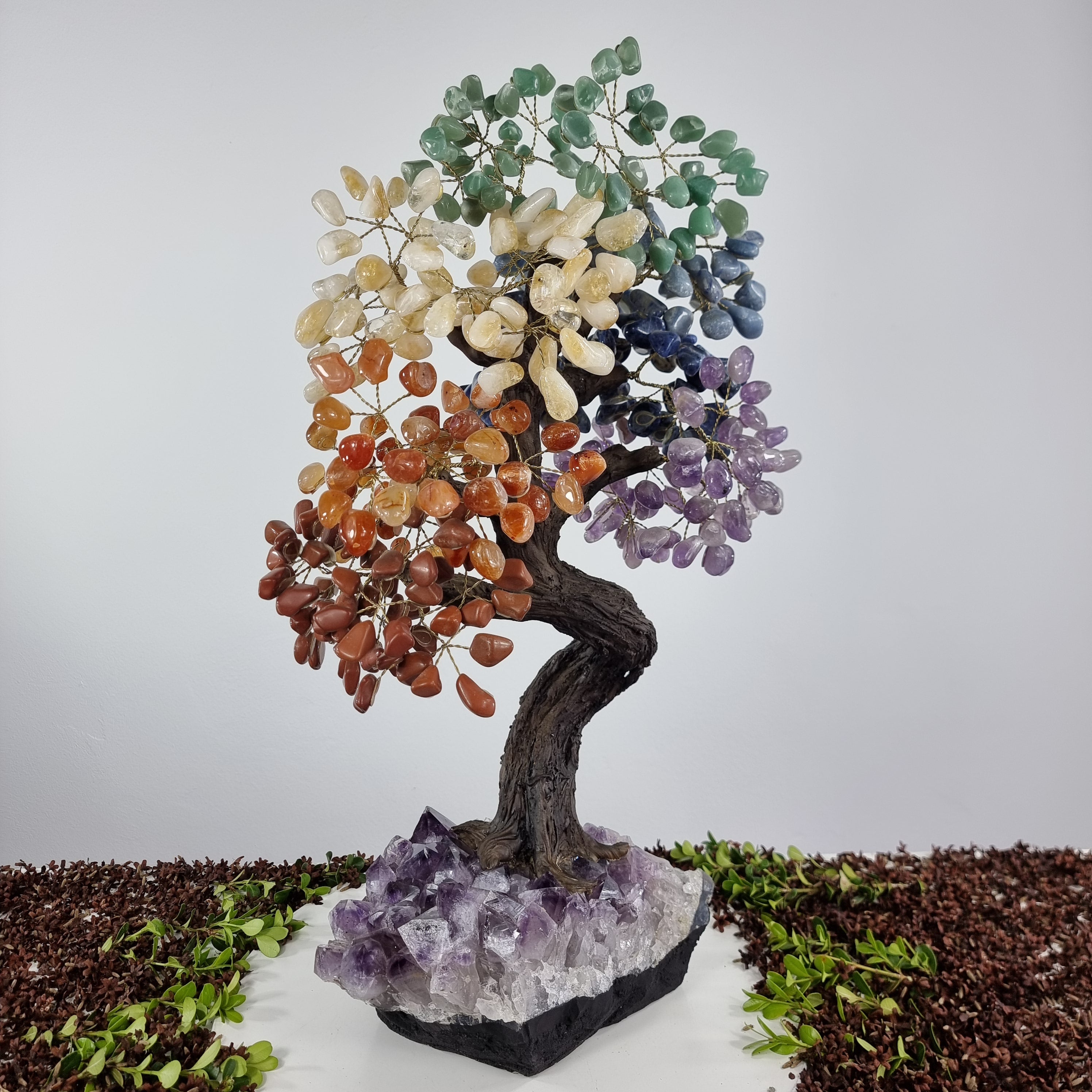 Árvore de 7 CHACRAS Arco Iris Natural | 720 Pedras, 120 galhos | Base de Ametista Super Especial com 60 cm de altura - Peça Artesanal BR Crystals