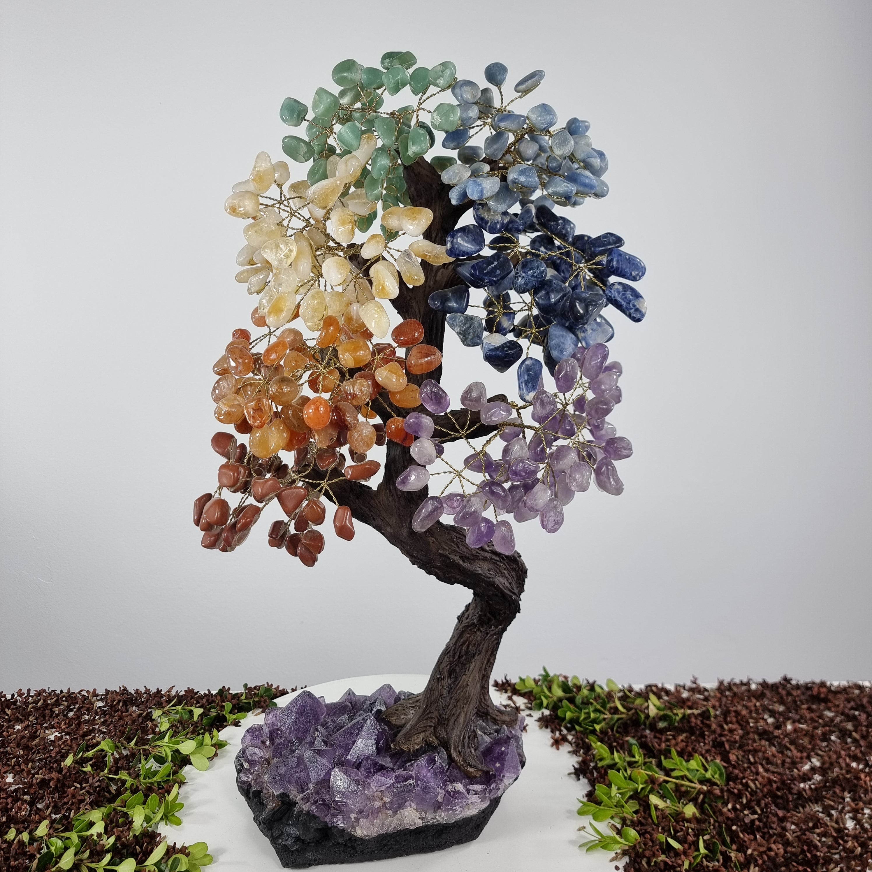 Árvore de 7 CHACRAS Arco Iris Natural | 720 Pedras, 120 galhos | Base de Ametista Super Especial com 60 cm altura - Peça Artesanal BR Crystals