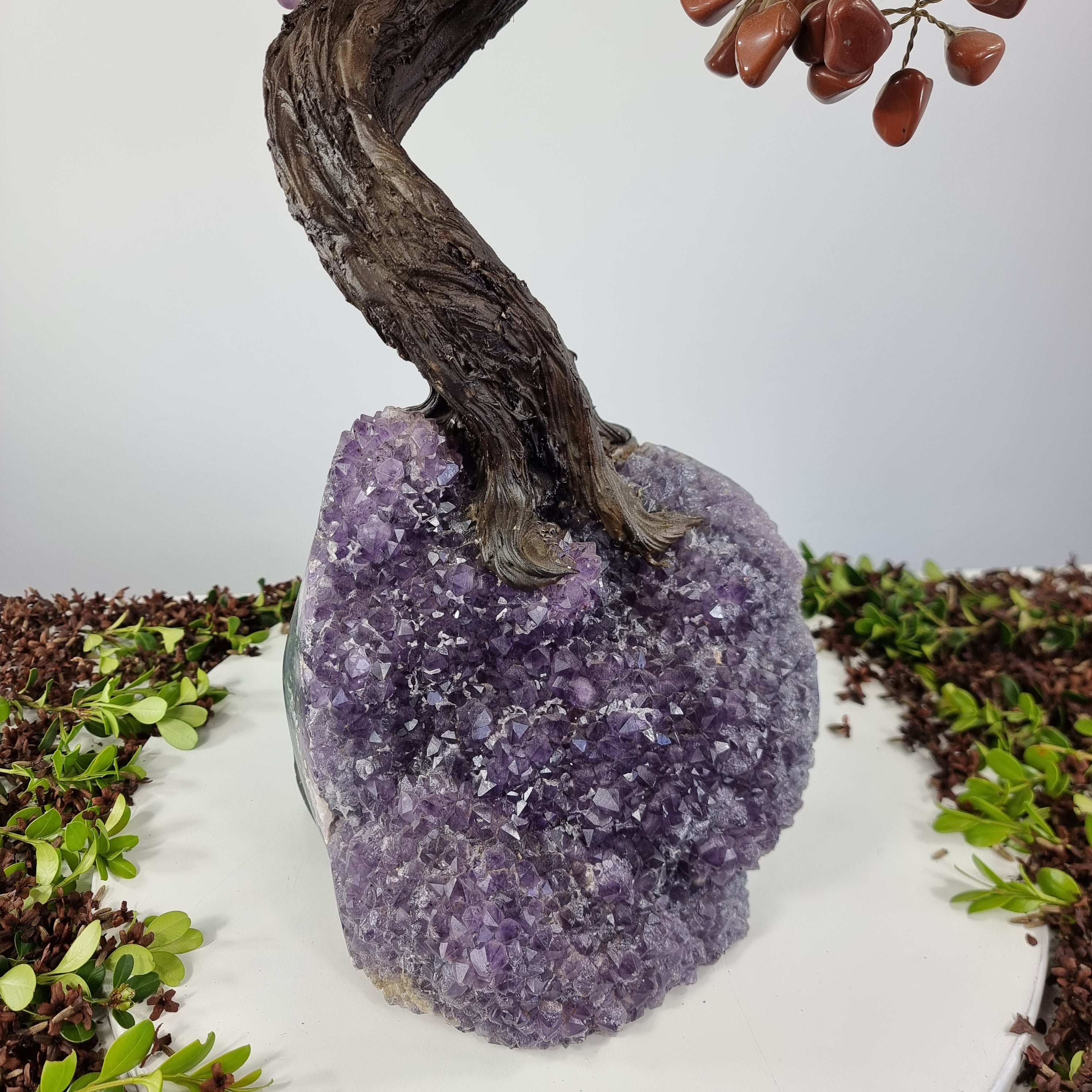 Árvore de 7 CHACRAS Arco Iris Natural | 720 Pedras, 120 galhos | Base de Ametista com 70 cm altura - Peça Artesanal BR Crystals