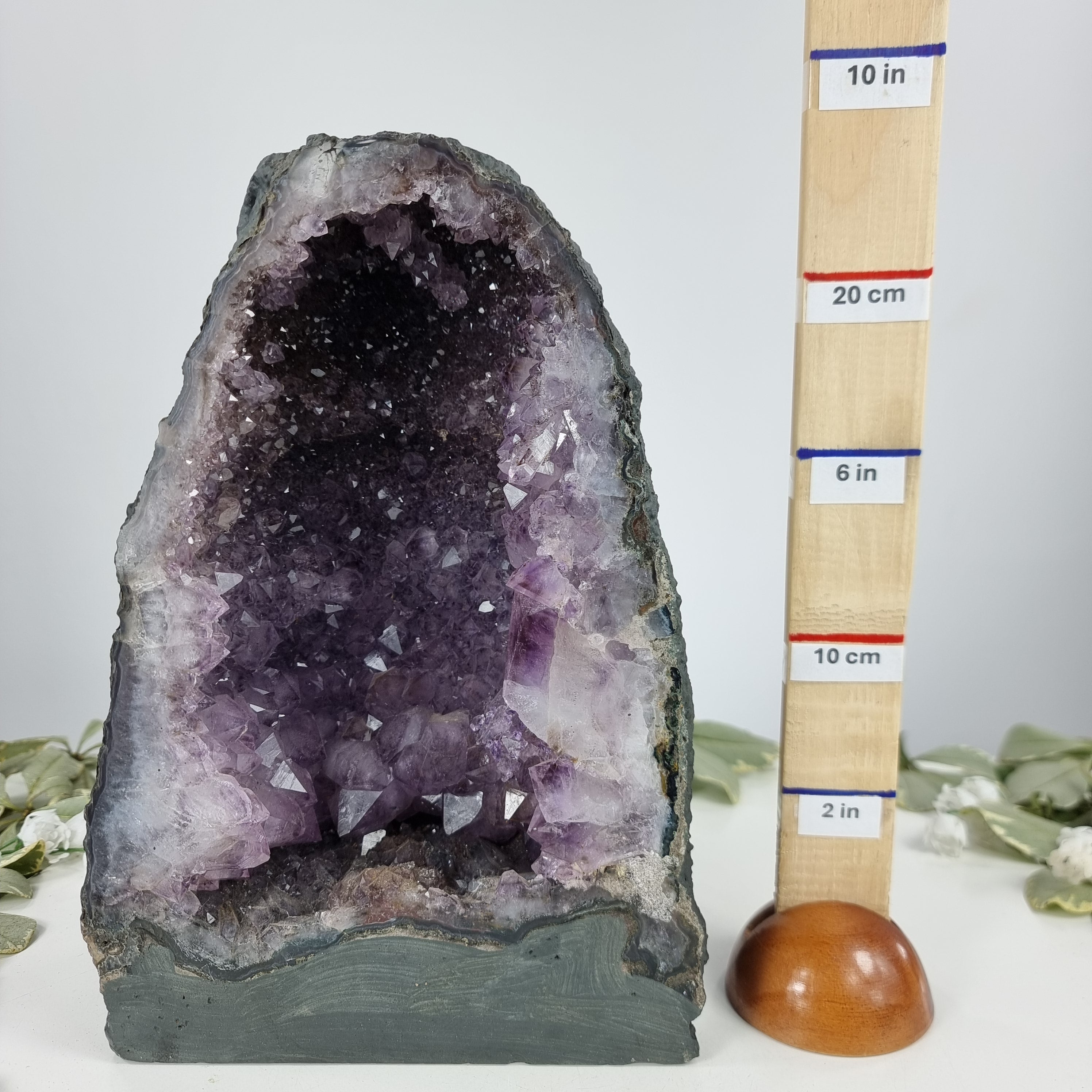 Capela em Ametista Bruta Drusa - Geodo de Ametista 5,40 Kgs, Energia, Beleza e Sofisticação