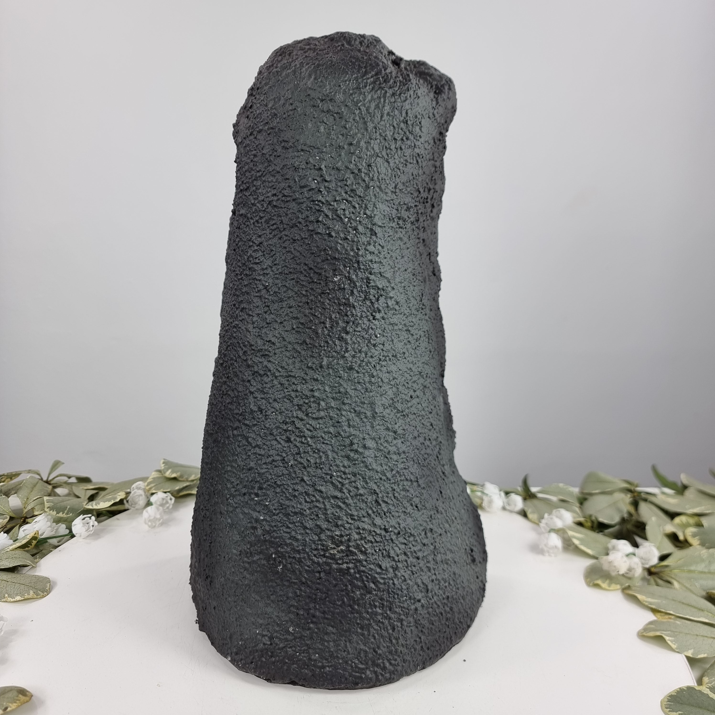 Capela em Ametista Bruta Drusa - Geodo de Ametista 7,00 Kgs, Energia, Beleza e Sofisticação