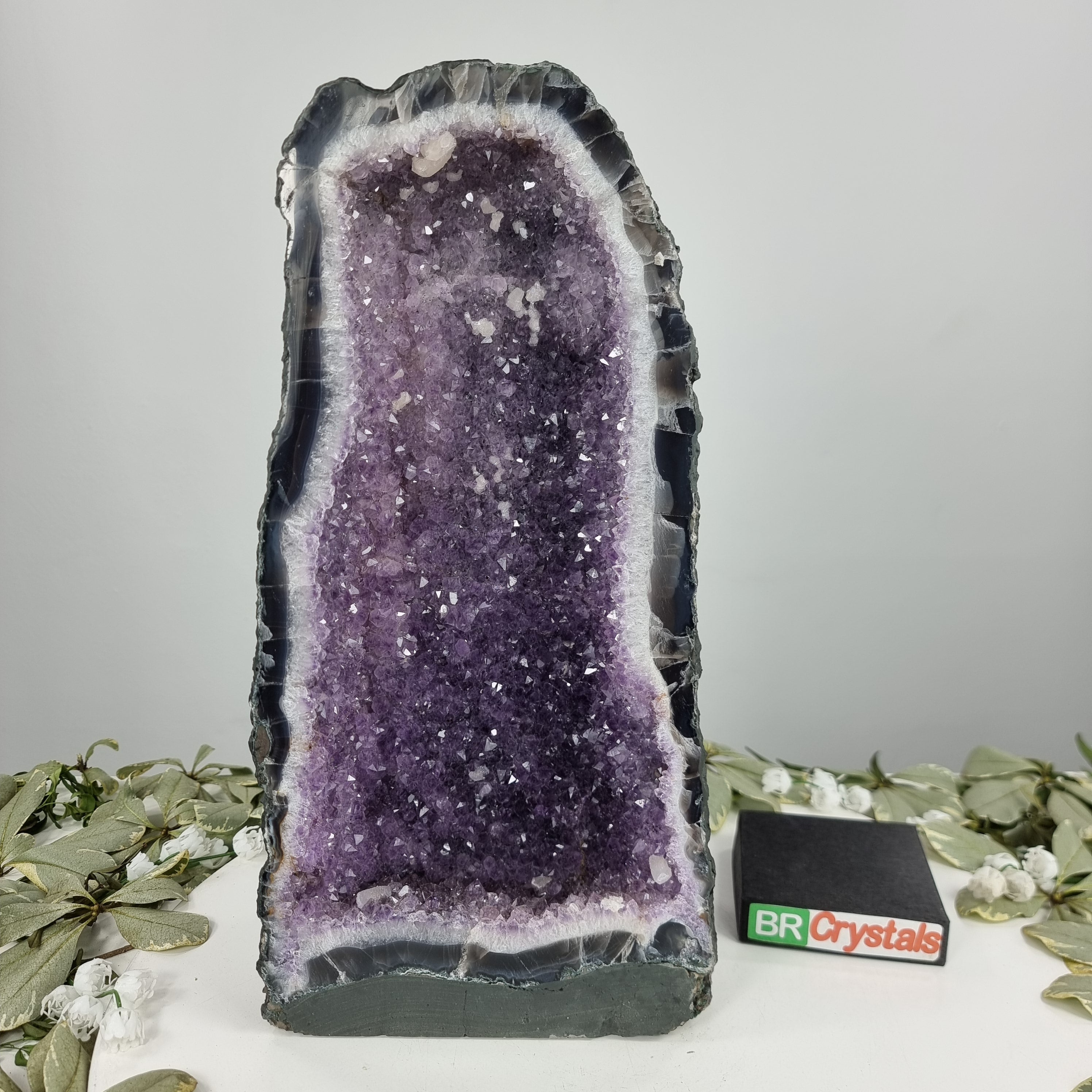 Capela em Ametista Bruta Drusa - Geodo de Ametista 8,00 Kgs, Energia, Beleza e Sofisticação