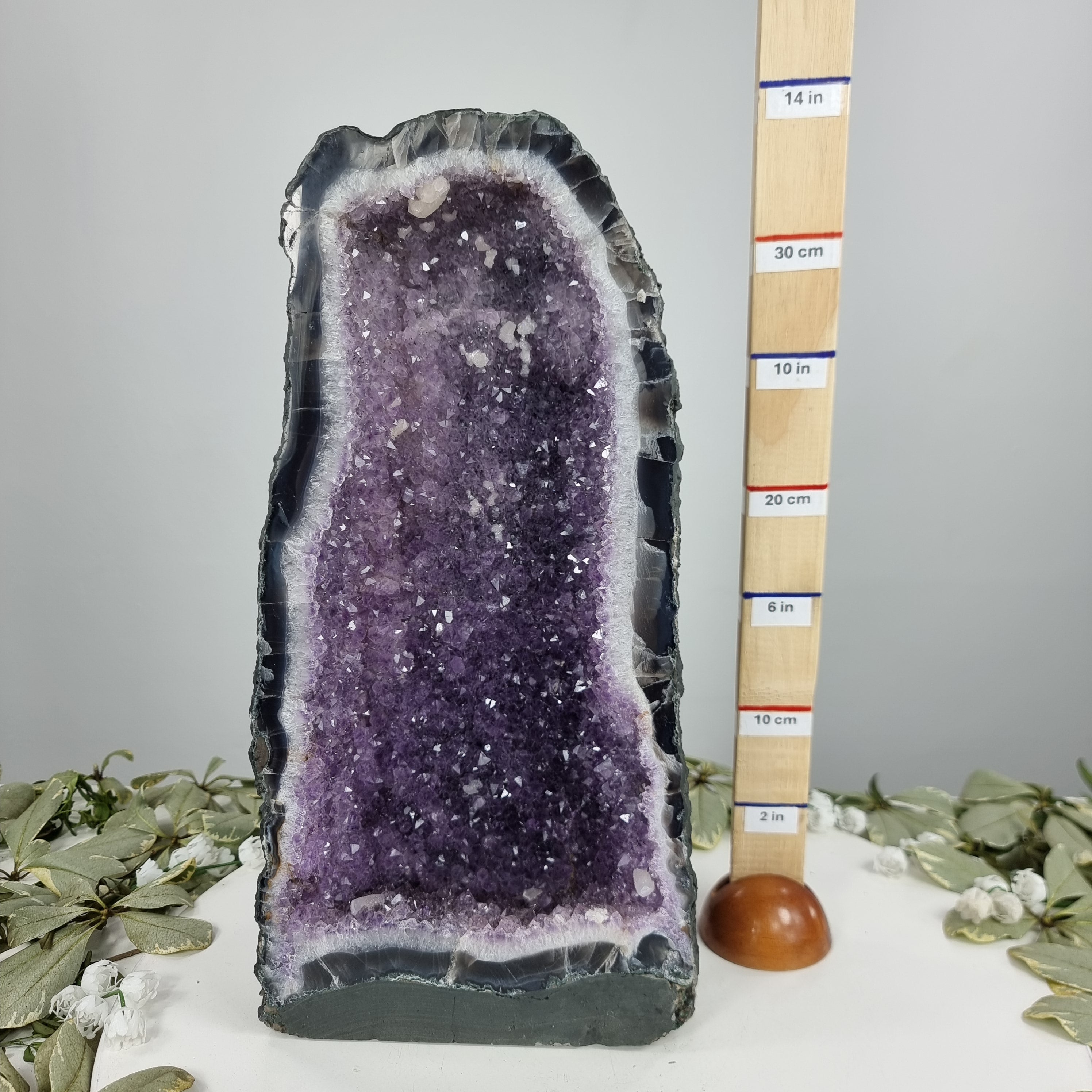 Capela em Ametista Bruta Drusa - Geodo de Ametista 8,00 Kgs, Energia, Beleza e Sofisticação