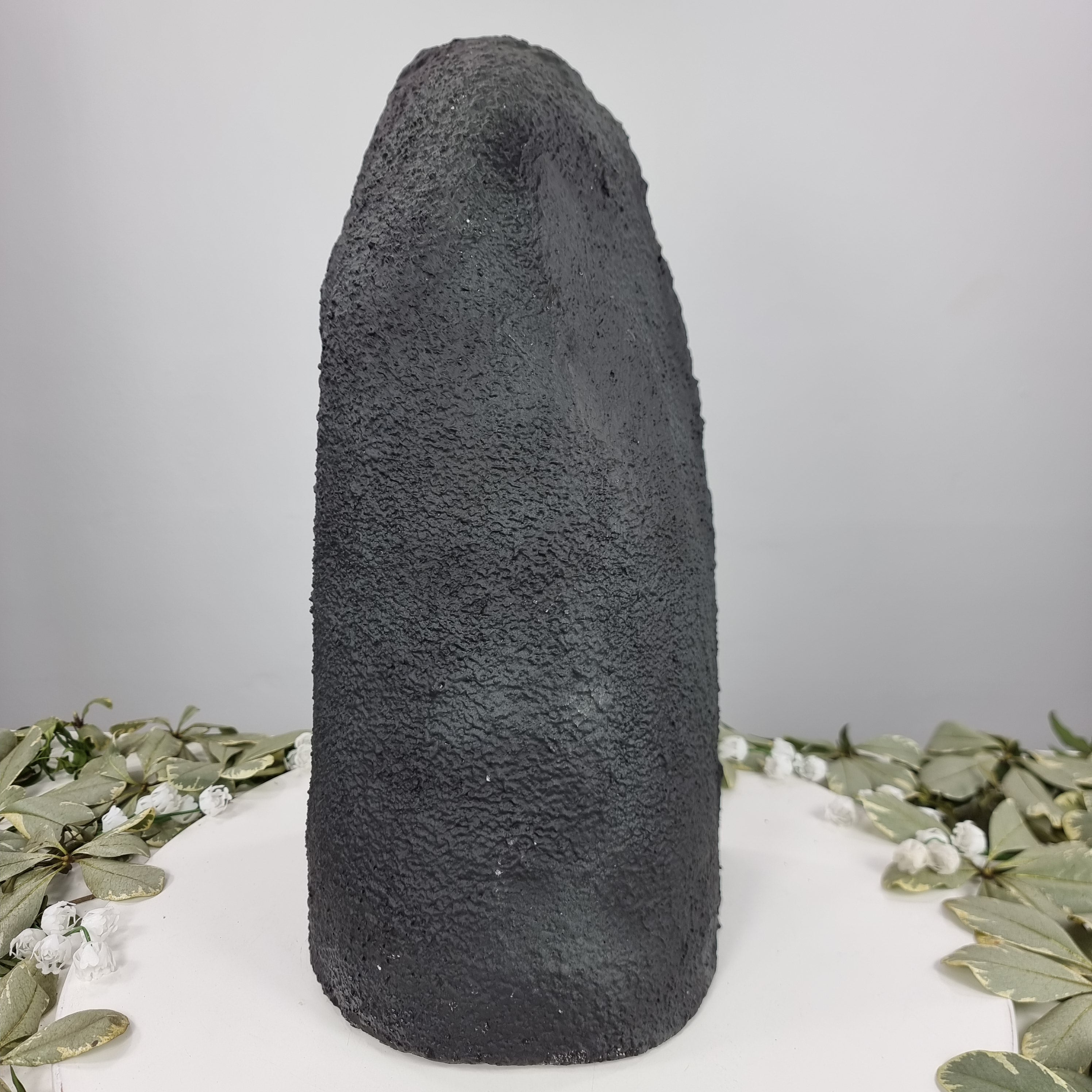 Capela em Ametista Bruta Drusa - Geodo de Ametista 10,70 Kgs, Energia, Beleza e Sofisticação