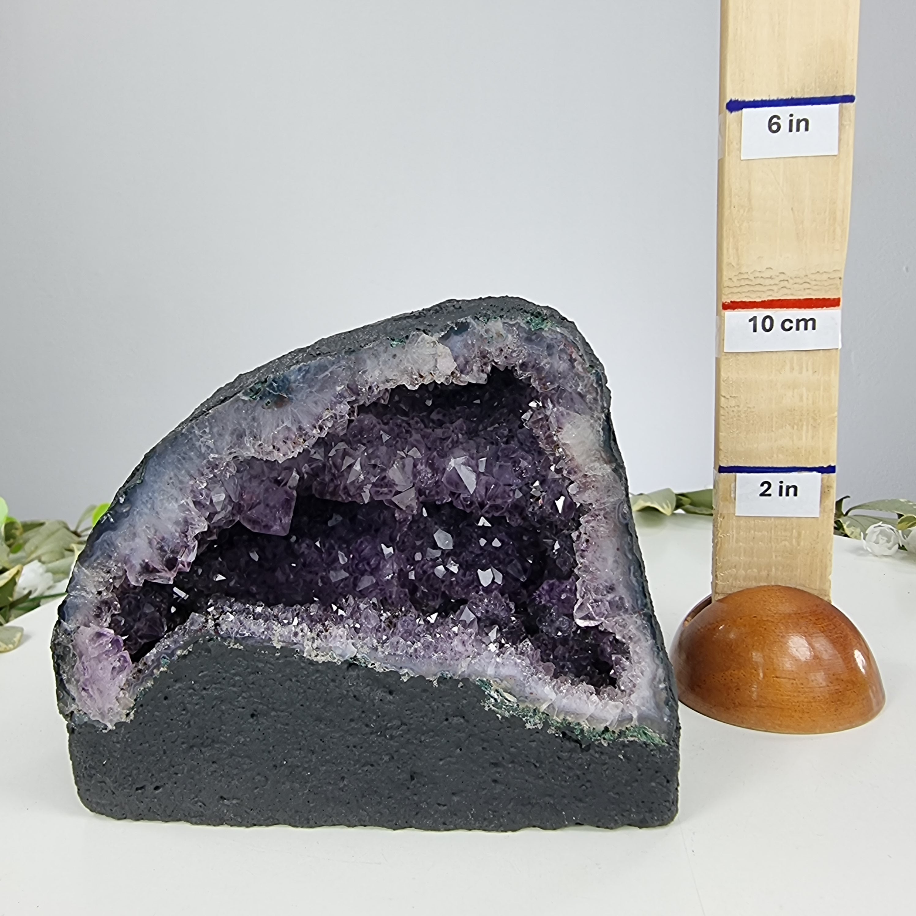 Capela em Ametista Bruta Drusa - Geodo de Ametista 1,80 Kgs, Energia, Beleza e Sofisticação