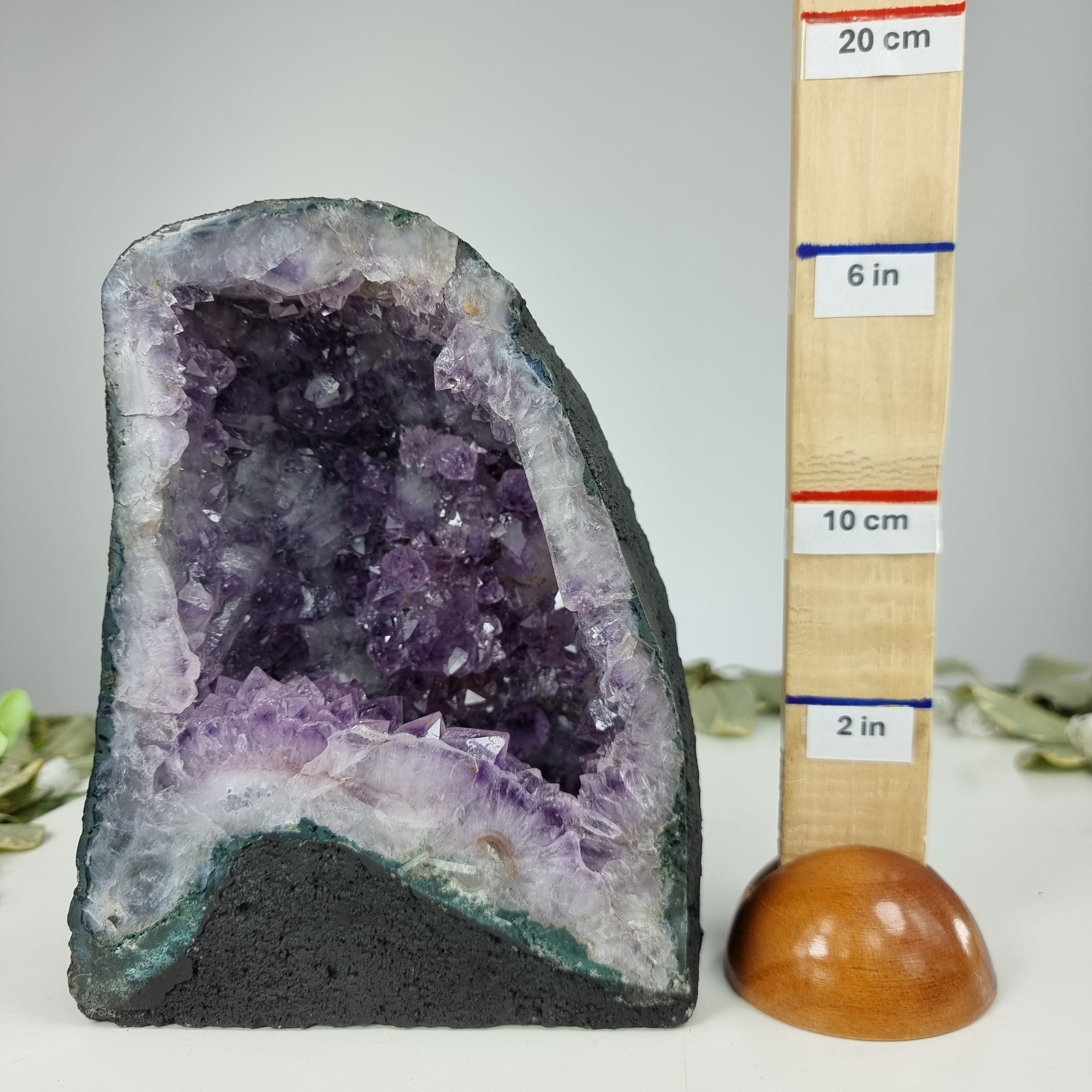 Capela em Ametista Bruta Drusa - Geodo de Ametista 3,20 Kgs, Energia, Beleza e Sofisticação