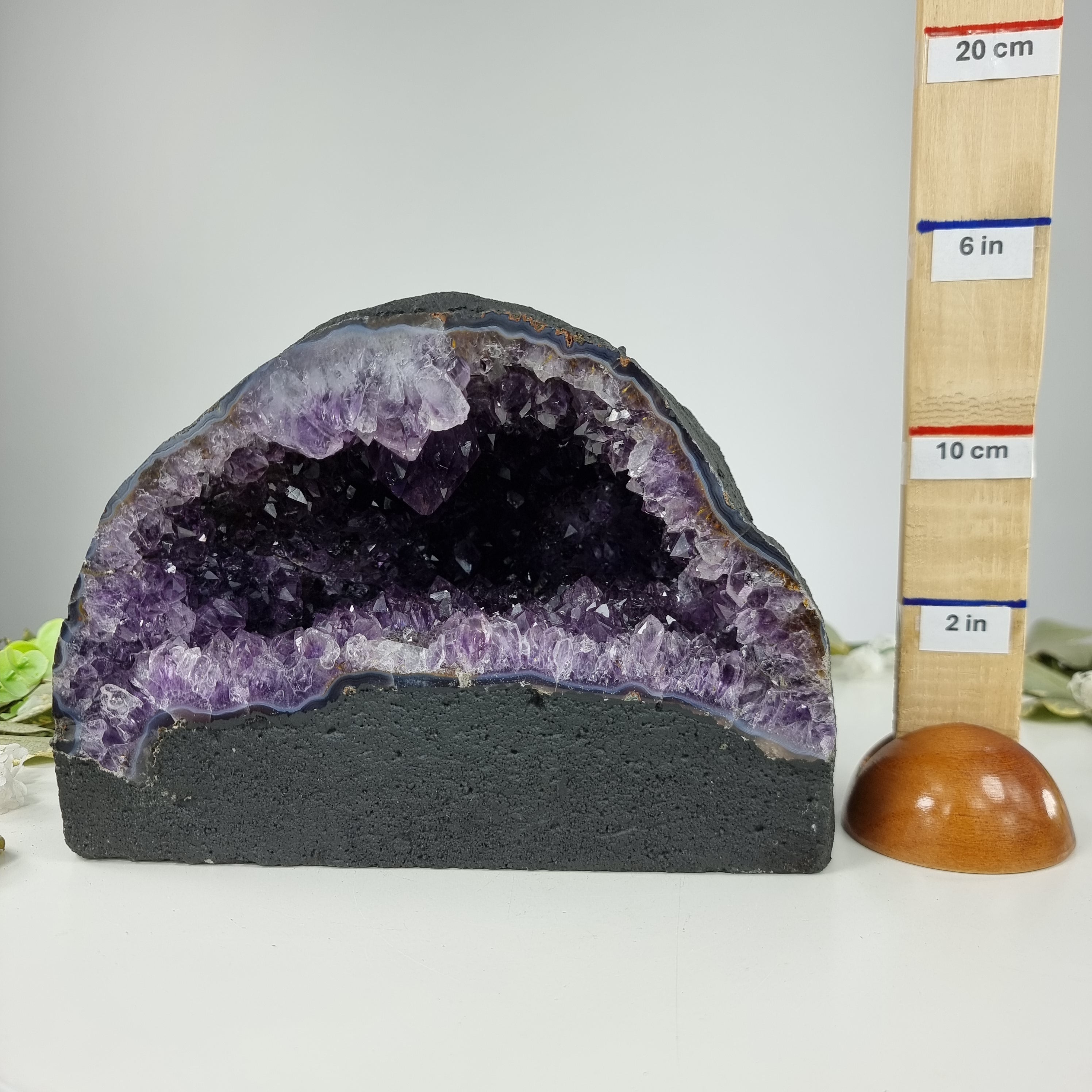 Capela em Ametista Bruta Drusa - Geodo de Ametista 5,00 Kgs, Energia, Beleza e Sofisticação