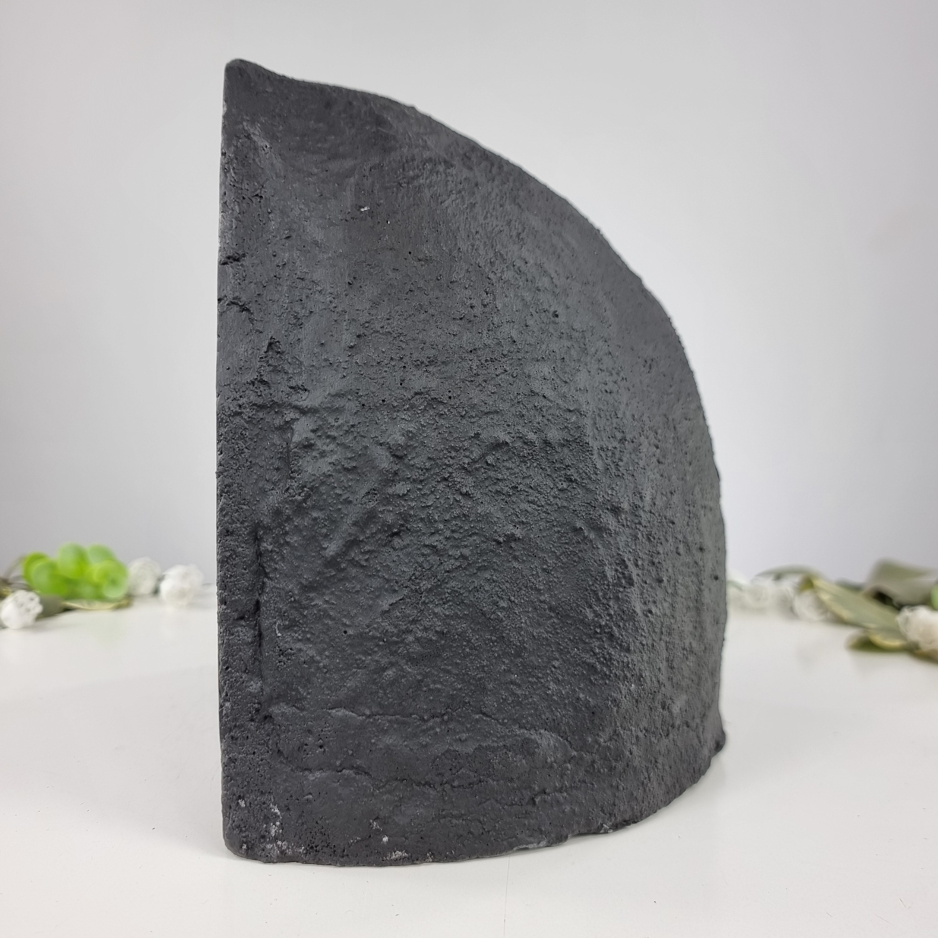 Capela em Ametista Bruta Drusa - Geodo de Ametista 6,40 Kgs, Energia, Beleza e Sofisticação