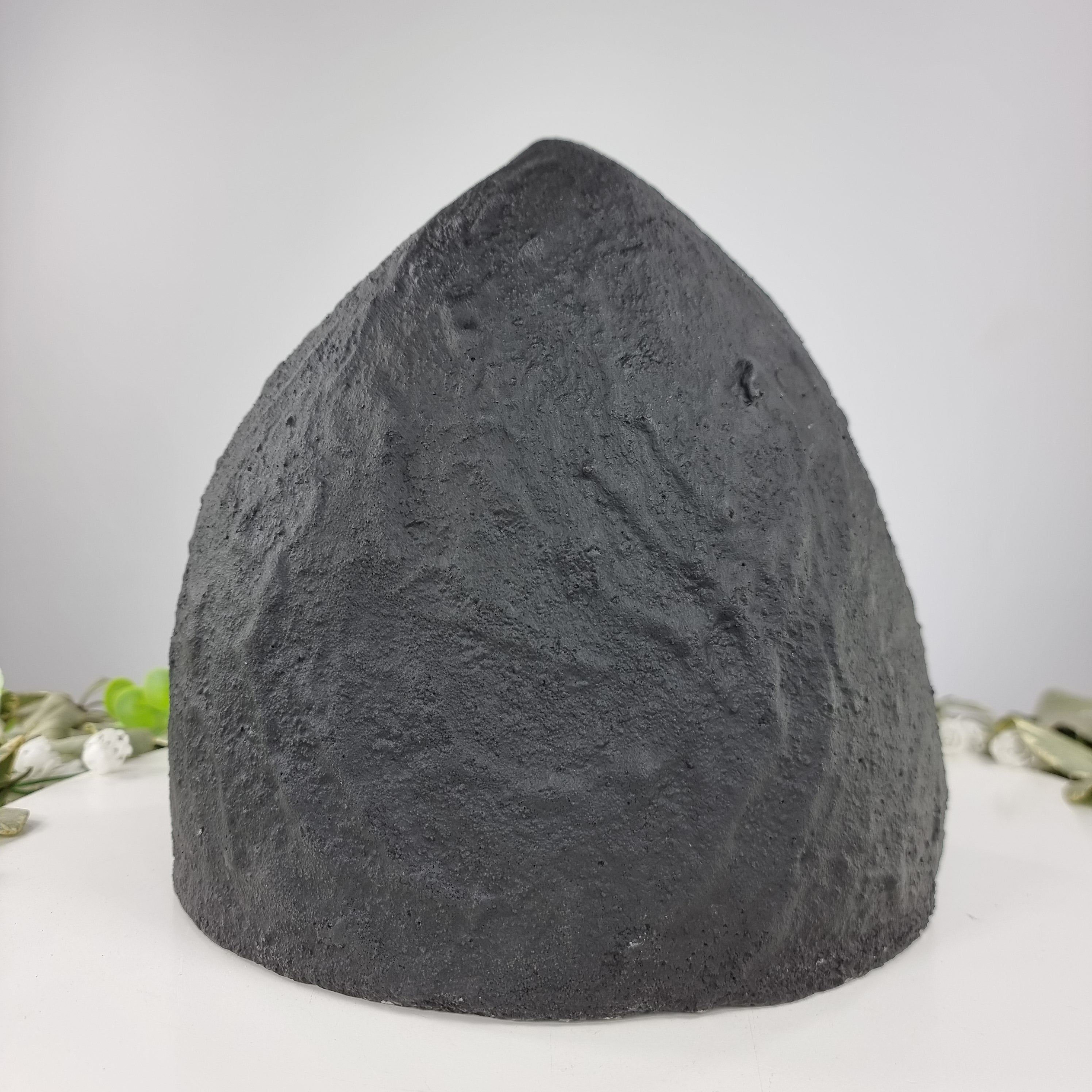 Capela em Ametista Bruta Drusa - Geodo de Ametista 6,80 Kgs, Energia, Beleza e Sofisticação