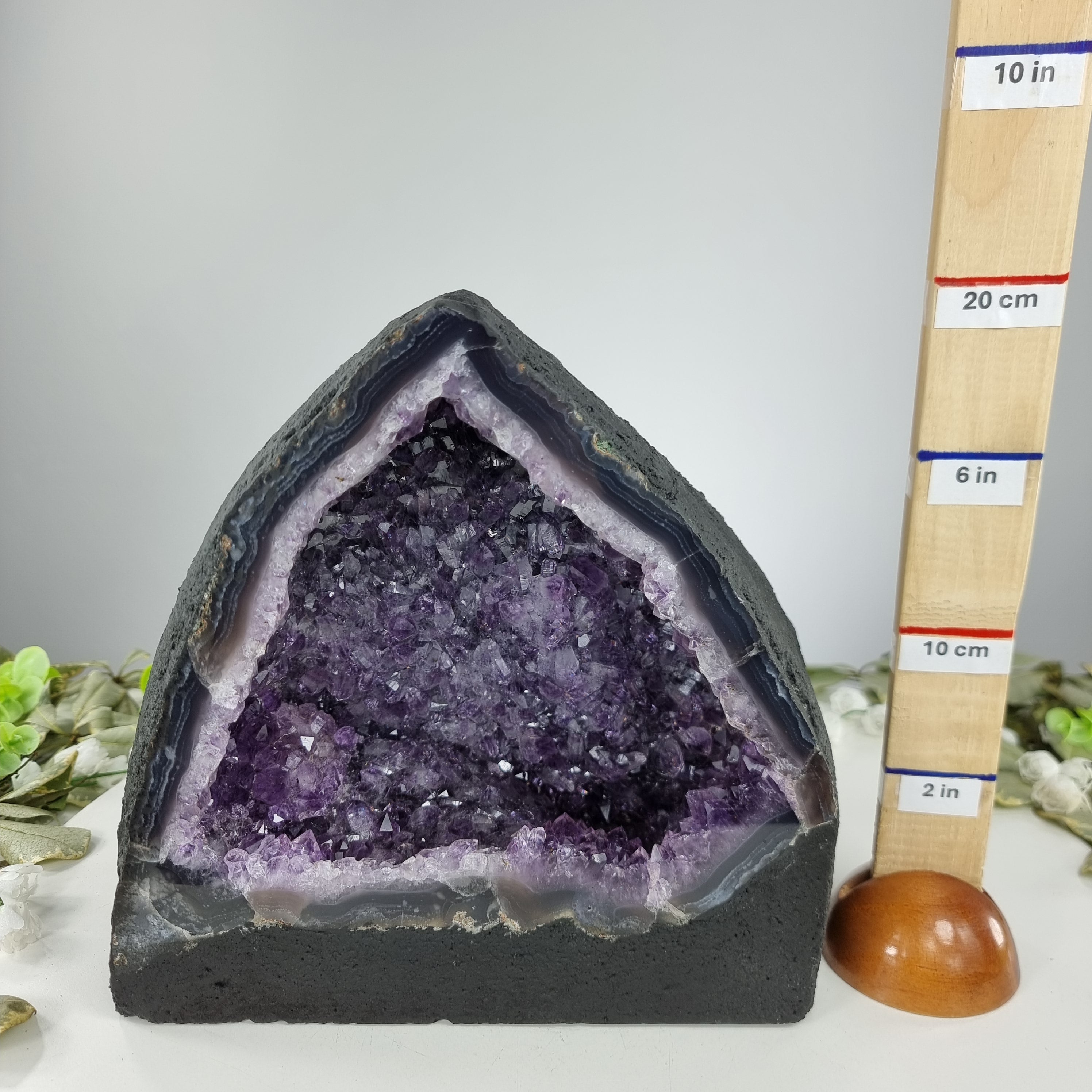 Capela em Ametista Bruta Drusa - Geodo de Ametista 6,80 Kgs, Energia, Beleza e Sofisticação