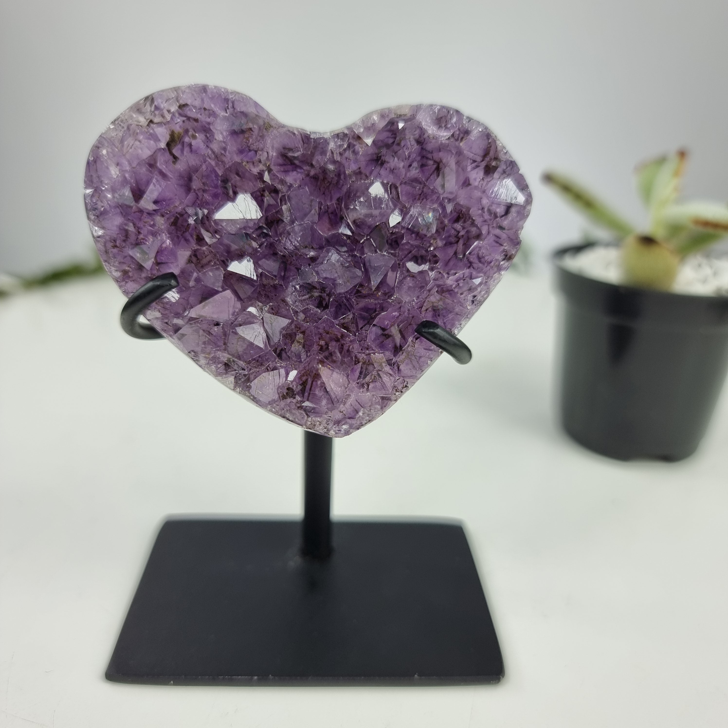 Coração de Ametista Especial | Peso 0200 Kgs, Altura 10 cm | Energia, Beleza e Sofisticação