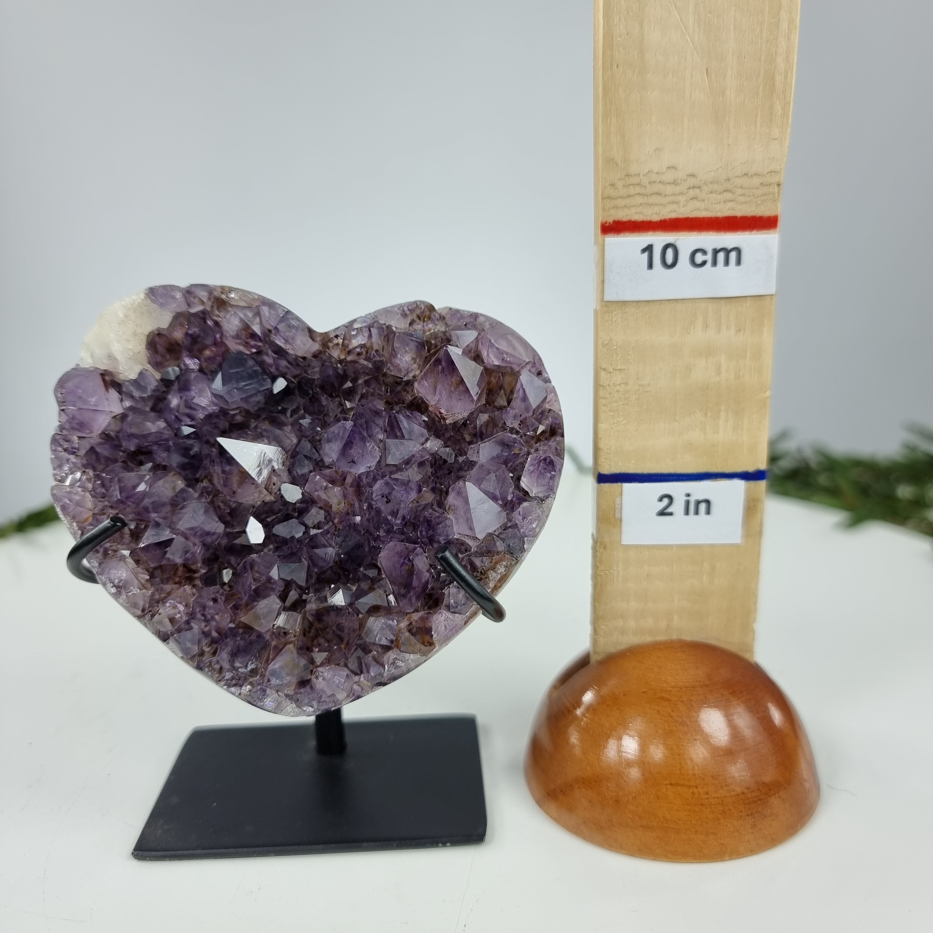 Coração de Ametista Especial | Peso 0,40 Kgs, Altura 12 cm | Energia, Beleza e Sofisticação