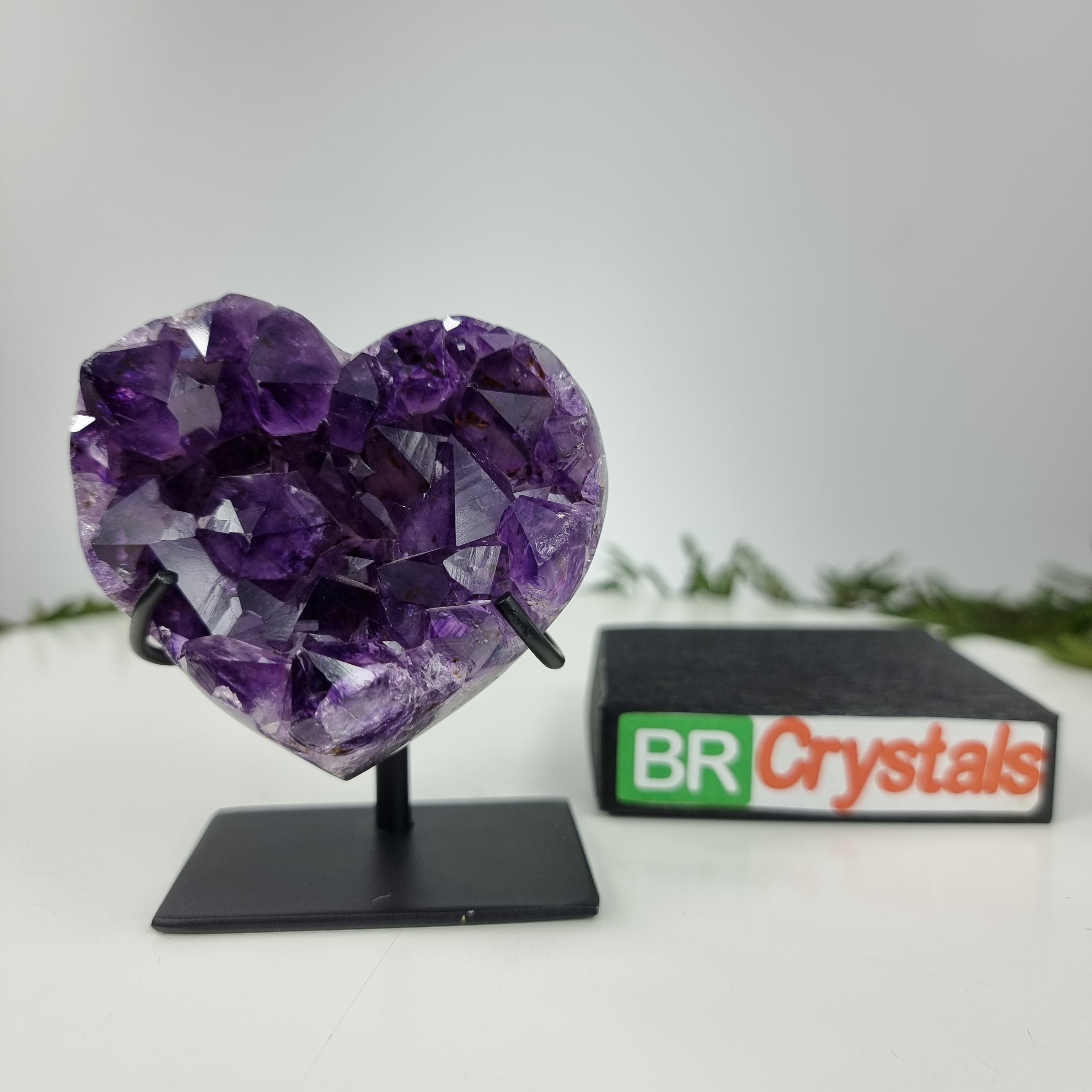 Coração de Ametista Especial | Peso 0,45 Kgs, Altura 11 cm | Energia, Beleza e Sofisticação