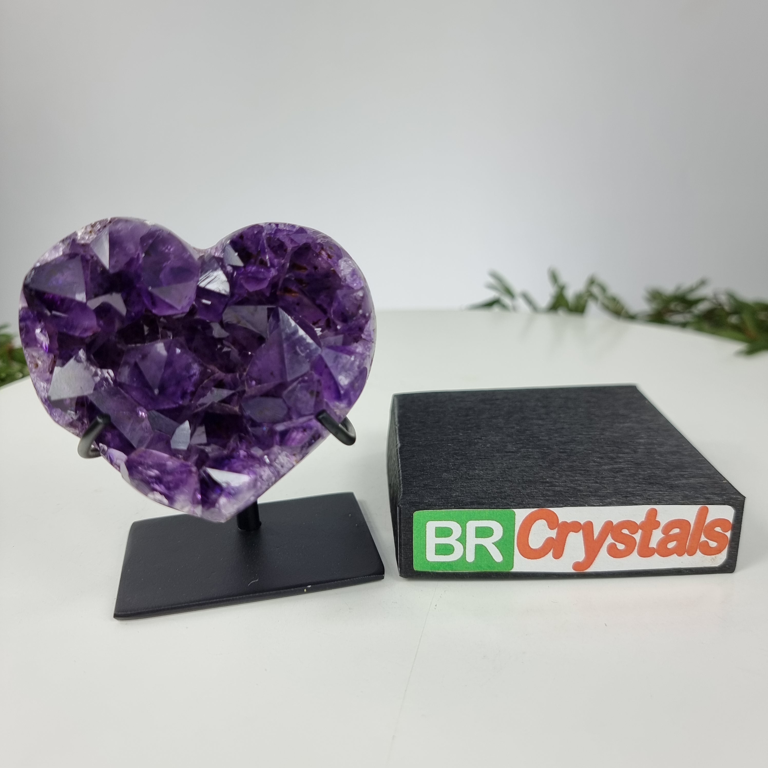 Coração de Ametista Especial | Peso 0,45 Kgs, Altura 11 cm | Energia, Beleza e Sofisticação