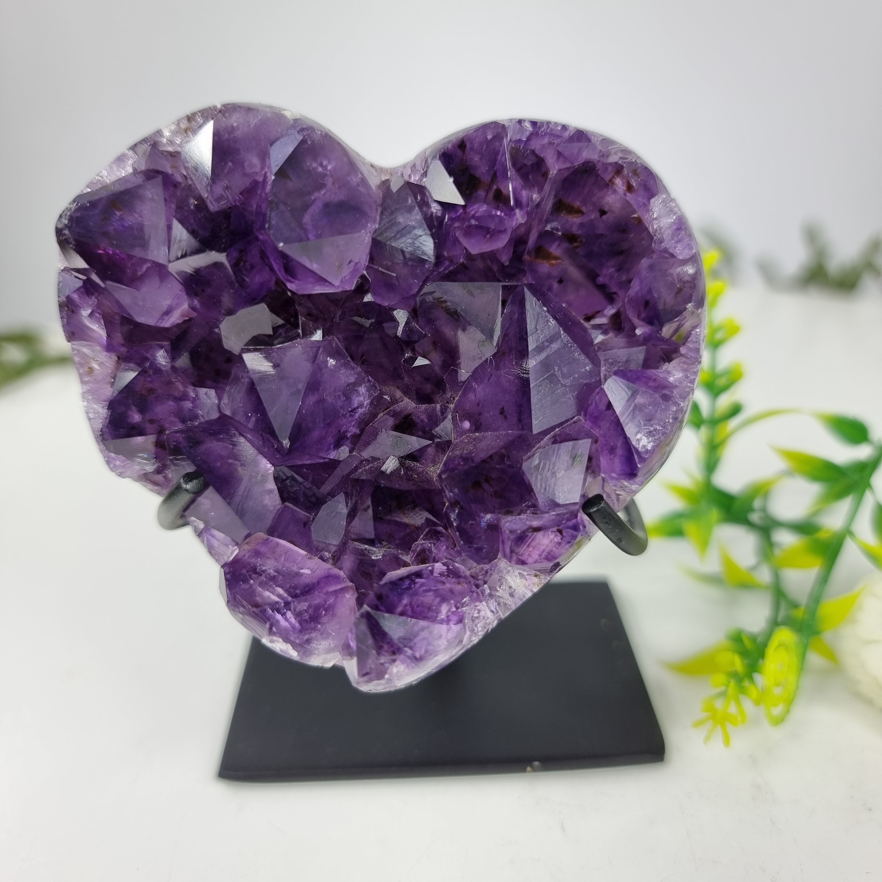 Coração de Ametista Especial | Peso 0,45 Kgs, Altura 11 cm | Energia, Beleza e Sofisticação