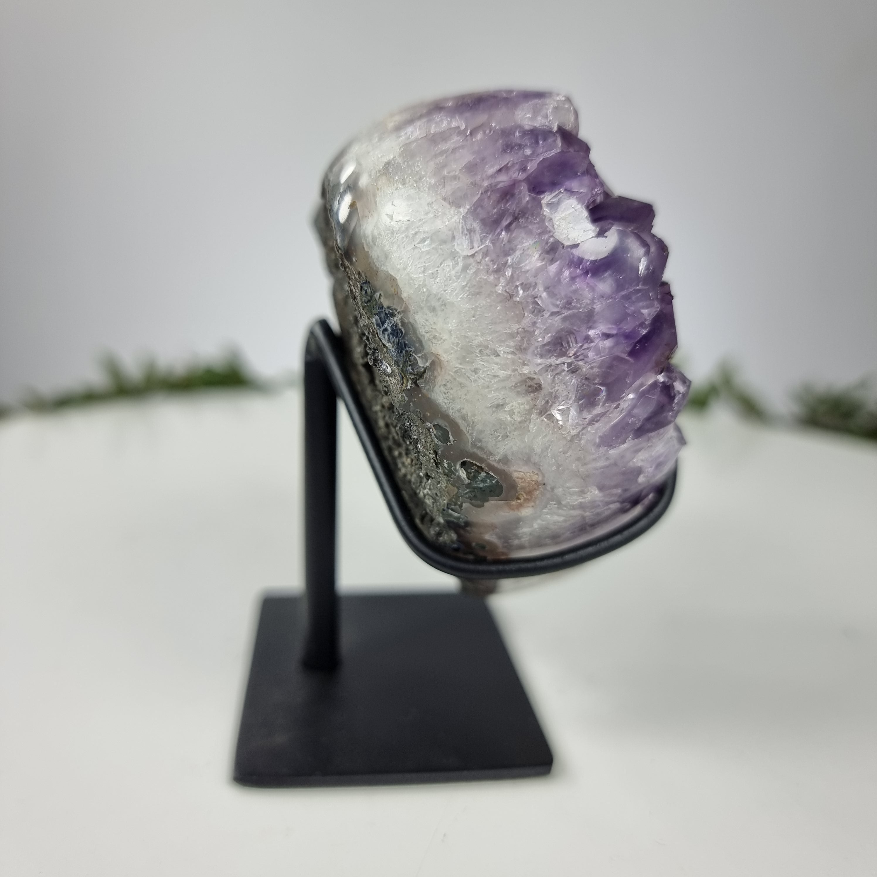 Coração de Ametista Especial | Peso 0,550 Kgs, Altura 11 cm | Energia, Beleza e Sofisticação