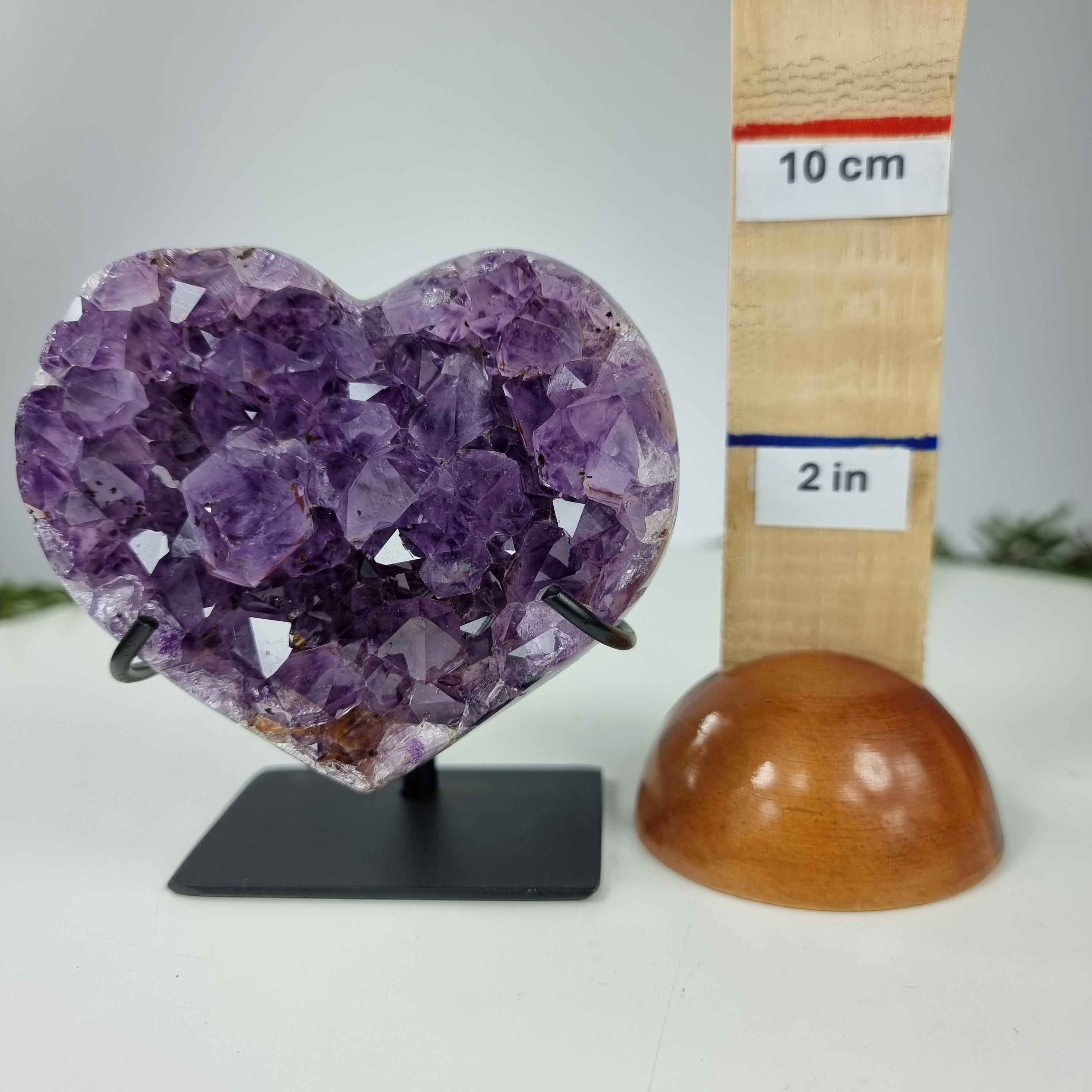 Coração de Ametista Especial | Peso 0,550 Kgs, Altura 11 cm | Energia, Beleza e Sofisticação