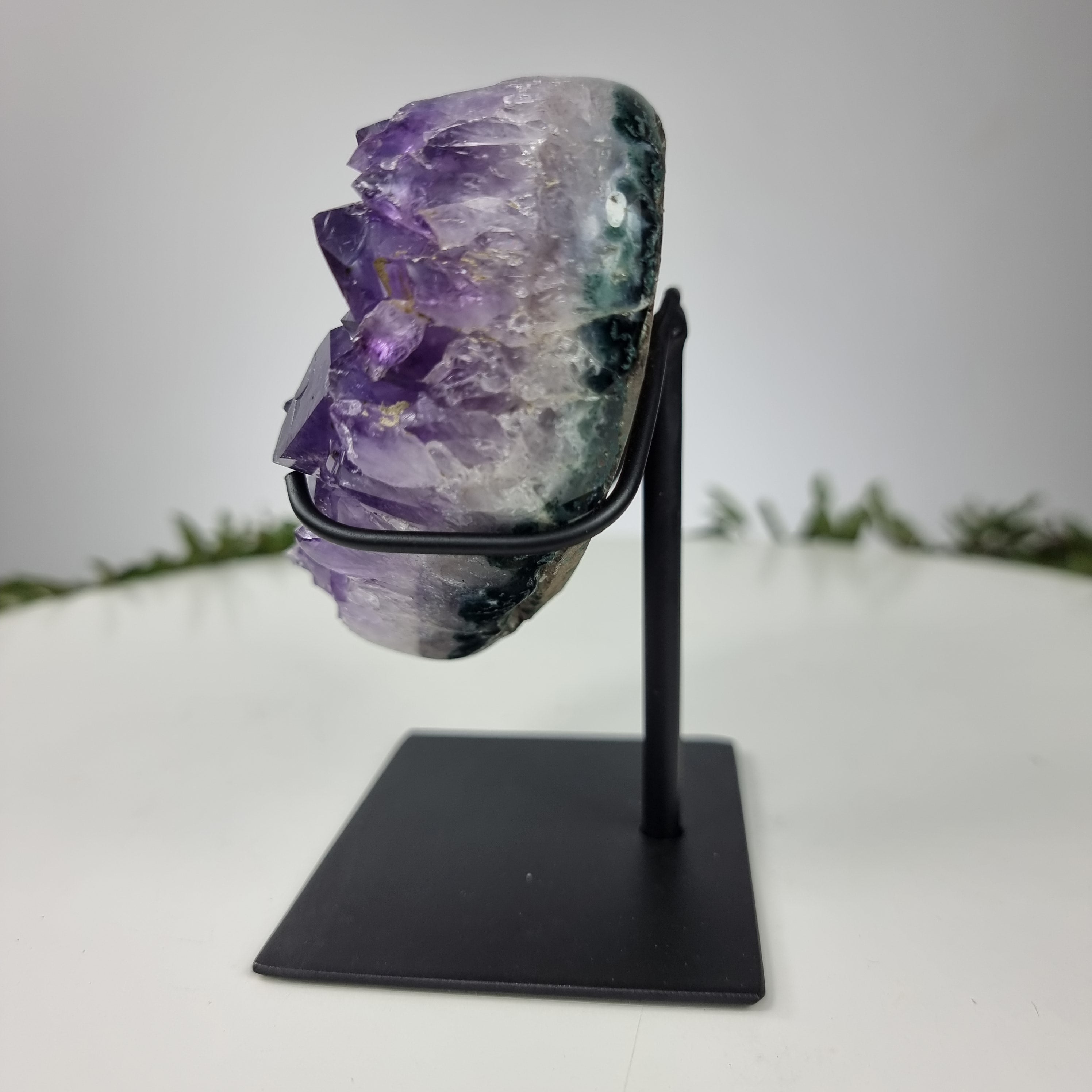 Coração de Ametista Especial | Peso 0,77 Kgs, Altura 15 cm | Energia, Beleza e Sofisticação