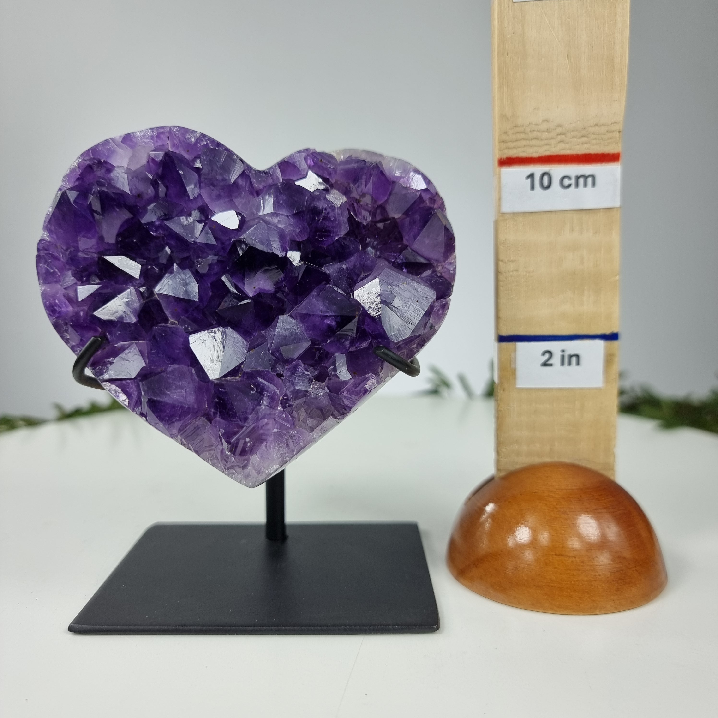 Coração de Ametista Especial | Peso 0,77 Kgs, Altura 15 cm | Energia, Beleza e Sofisticação