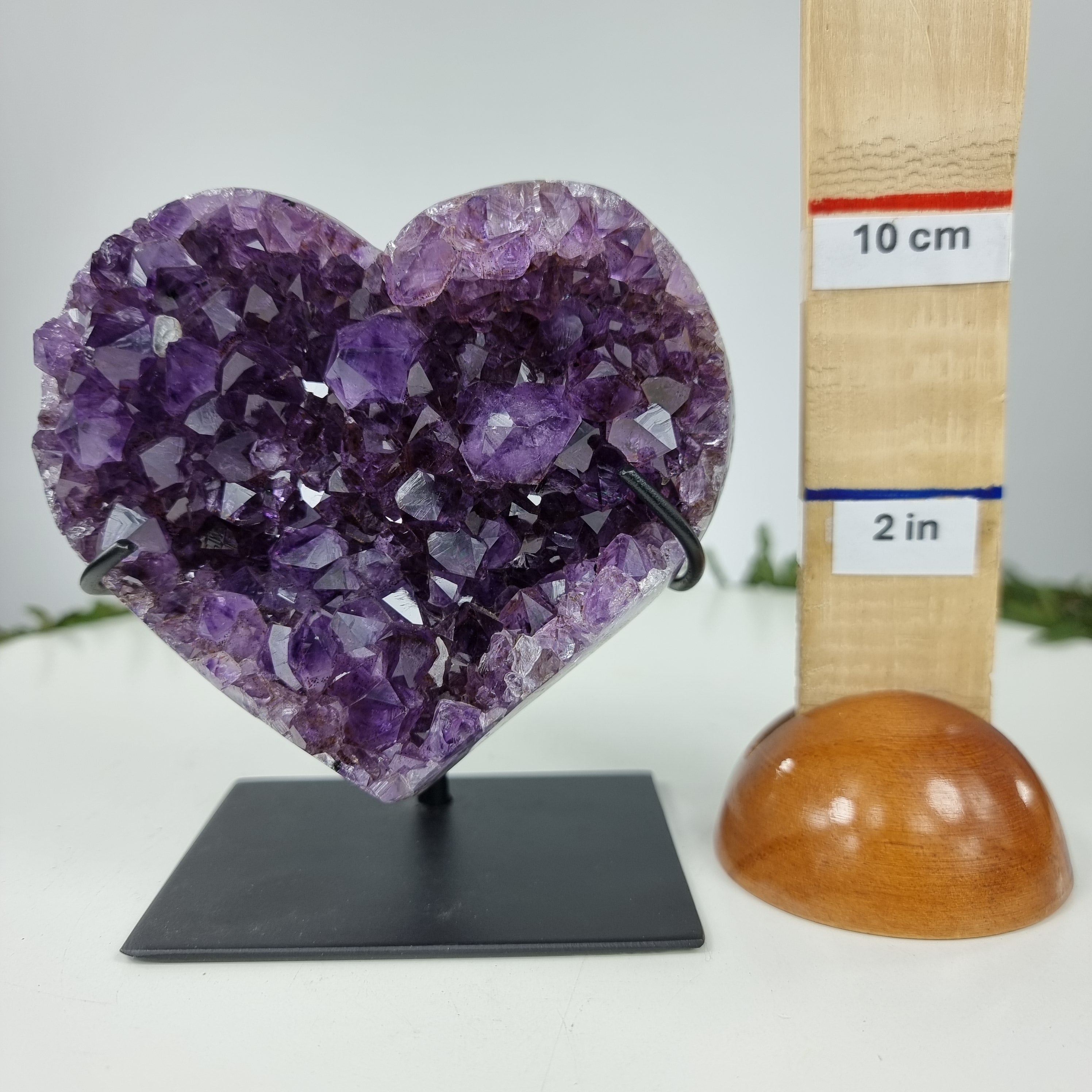 Coração de Ametista Especial | Peso 0,80 Kgs, Altura 13 cm | Energia, Beleza e Sofisticação
