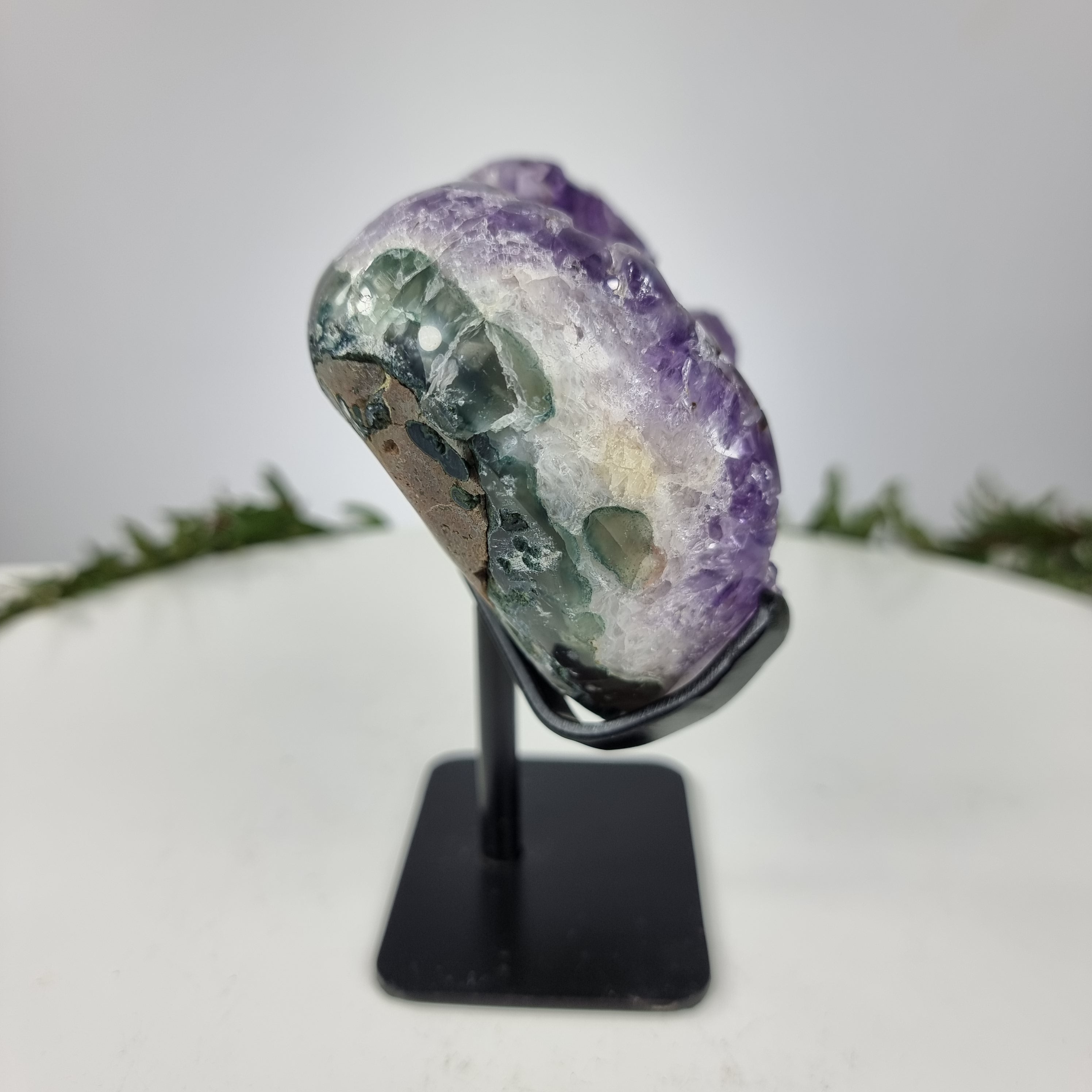 Coração de Ametista Especial | Peso 0,87 Kgs, Altura 16 cm | Energia, Beleza e Sofisticação