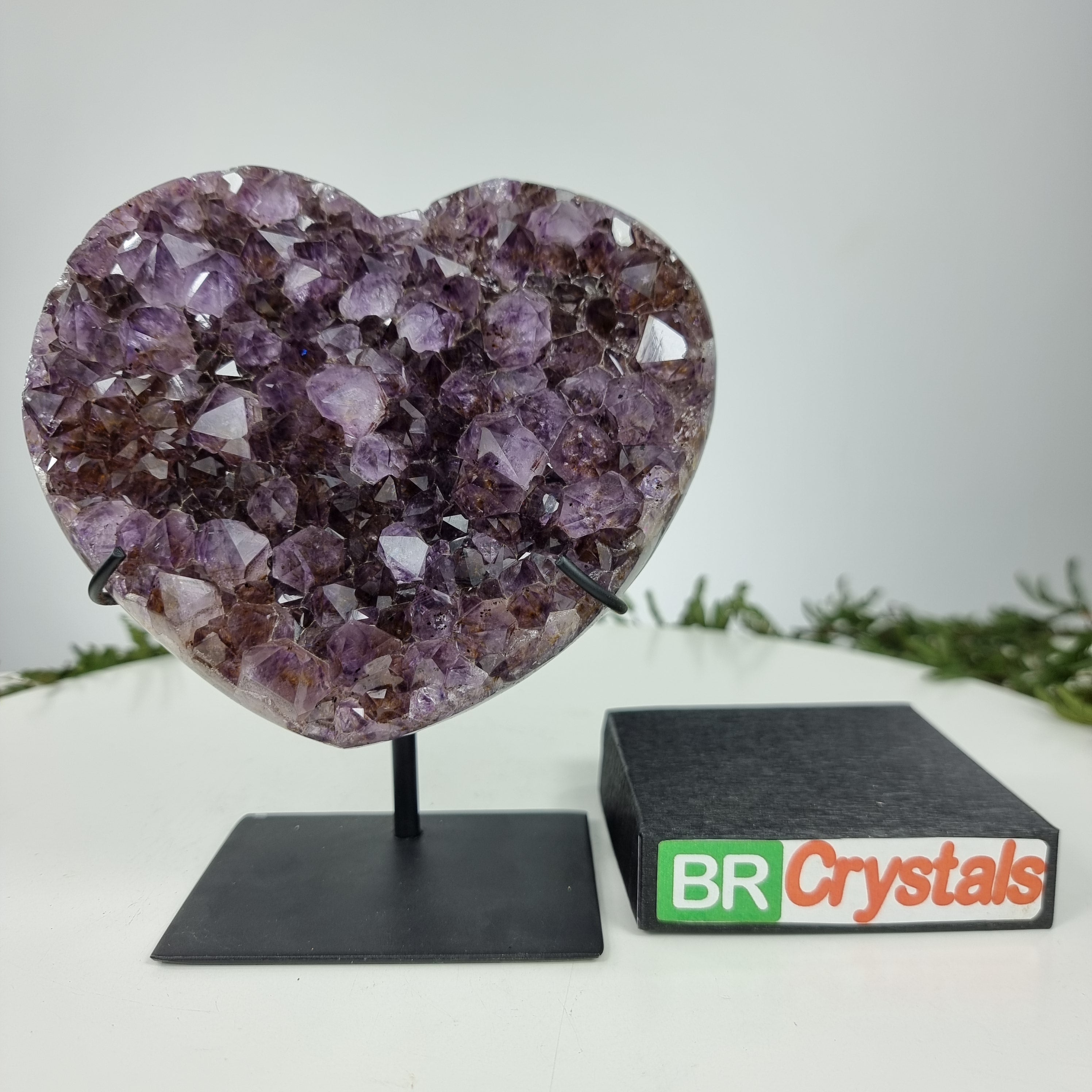 Coração de Ametista Especial | Peso 1,45 Kgs, Altura 18 cm | Energia, Beleza e Sofisticação